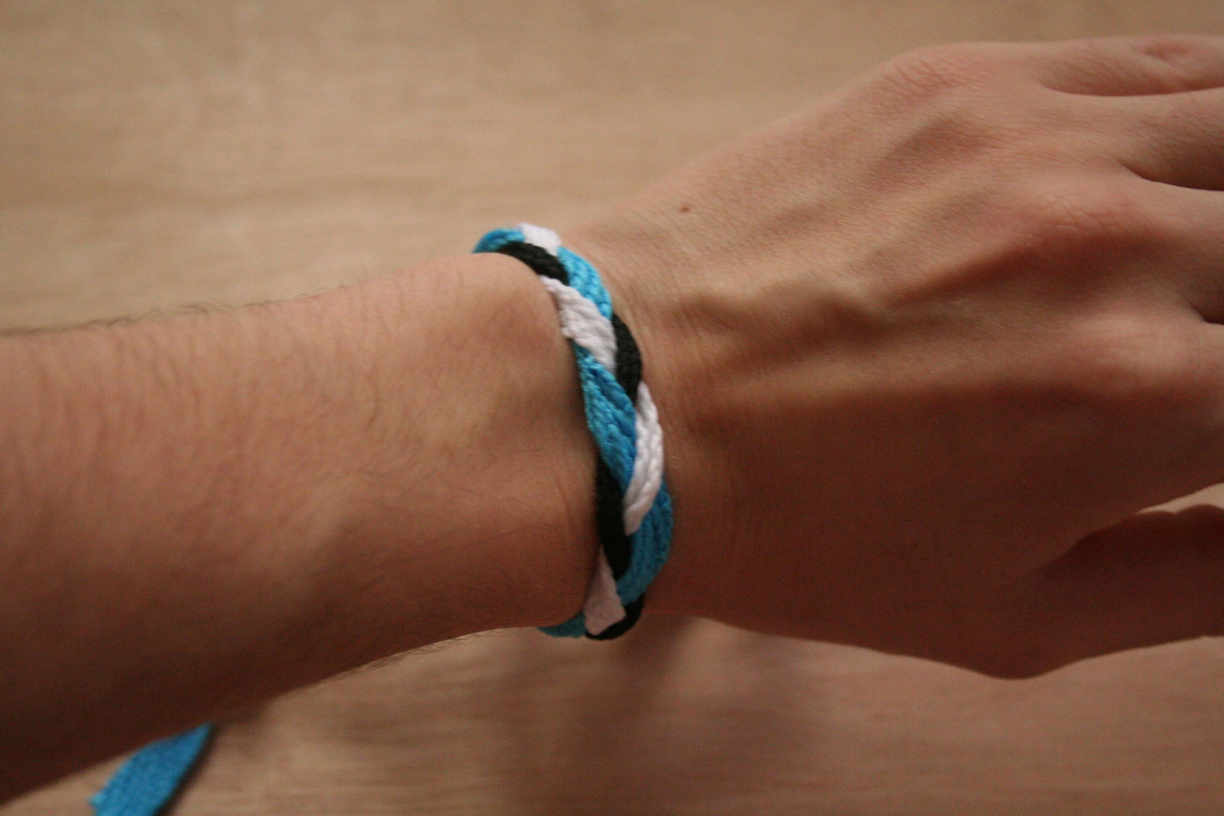 Braided Shoelace Bracelet 5 Steps (with Pictures) Instructables