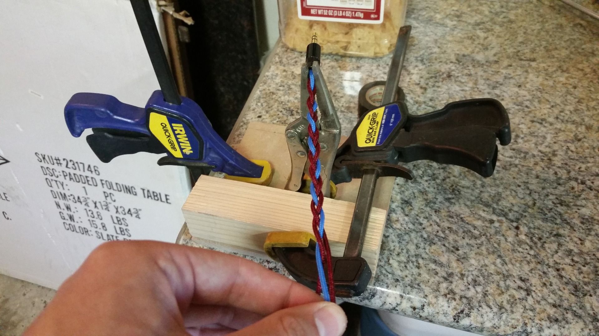 Braided Paracord Auxiliary Cable (Aux Cord) 6 Steps (with Pictures