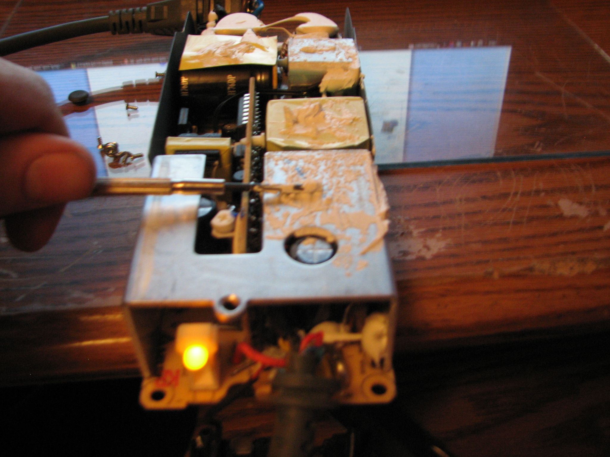 Disassembling and Cleaning Xbox360 Power Supply ( Brick ) 6 Steps Instructables