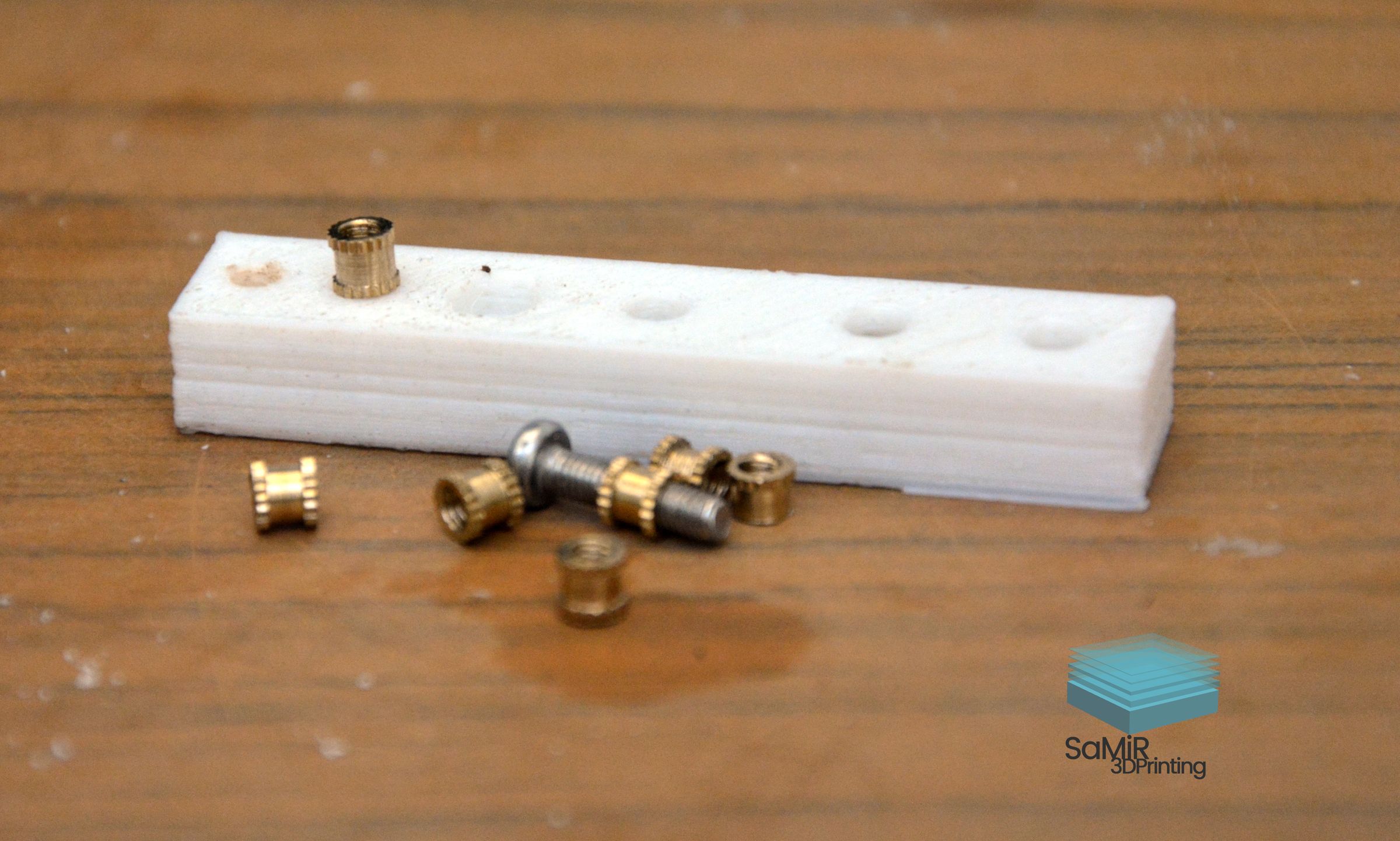 Bolts , Screw , Thread , Nuts and Heat Insert Into 3D Prints 5 Steps