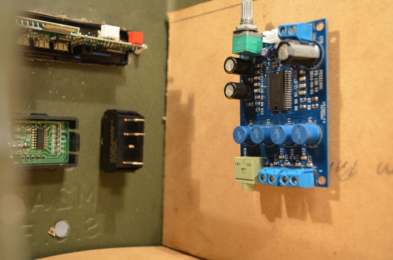 AMPLFY Ammo Box Portable Speaker! 14 Steps (with Pictures