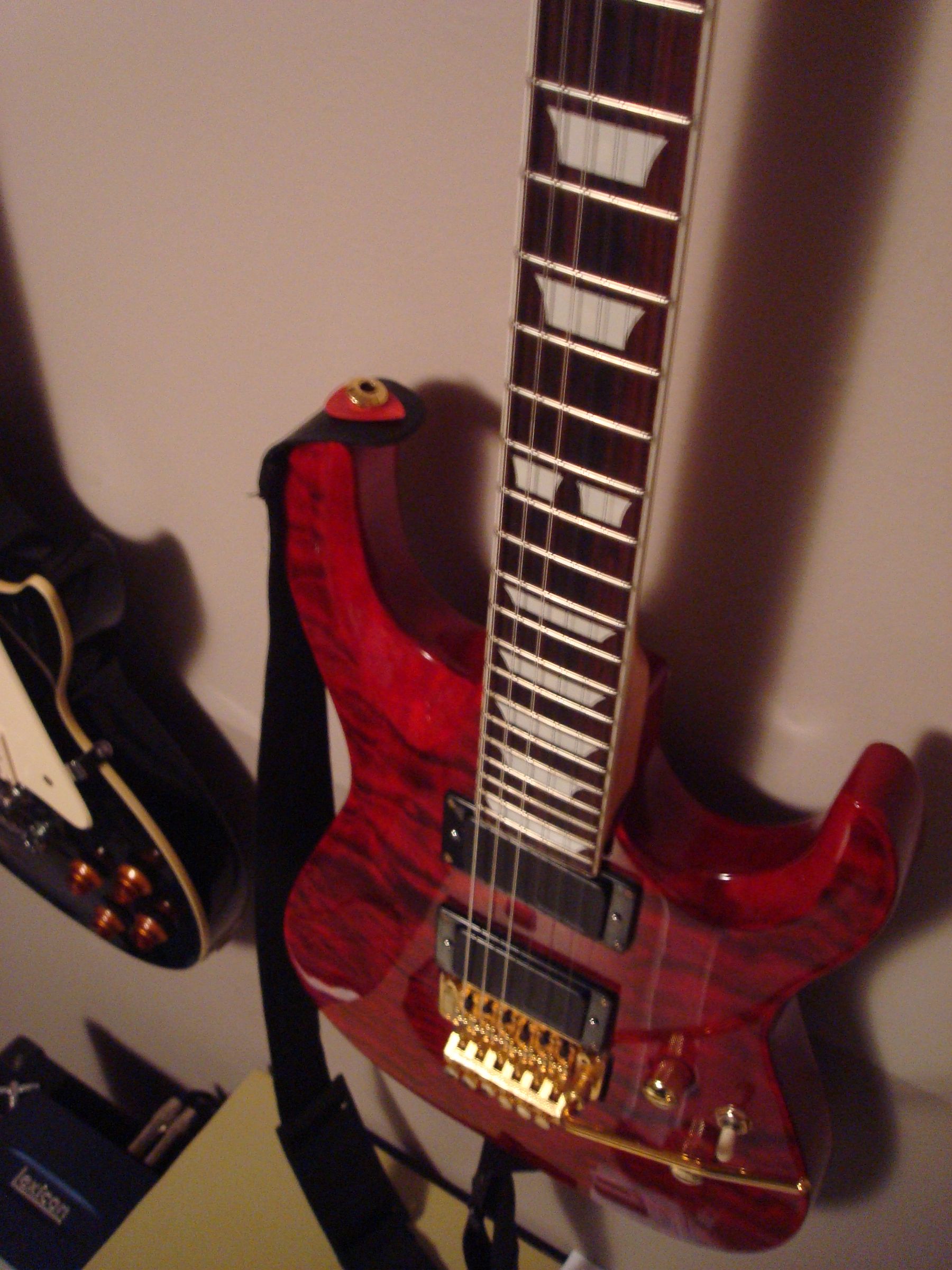 Easy Guitar Strap Locks Made From Picks! 4 Steps Instructables