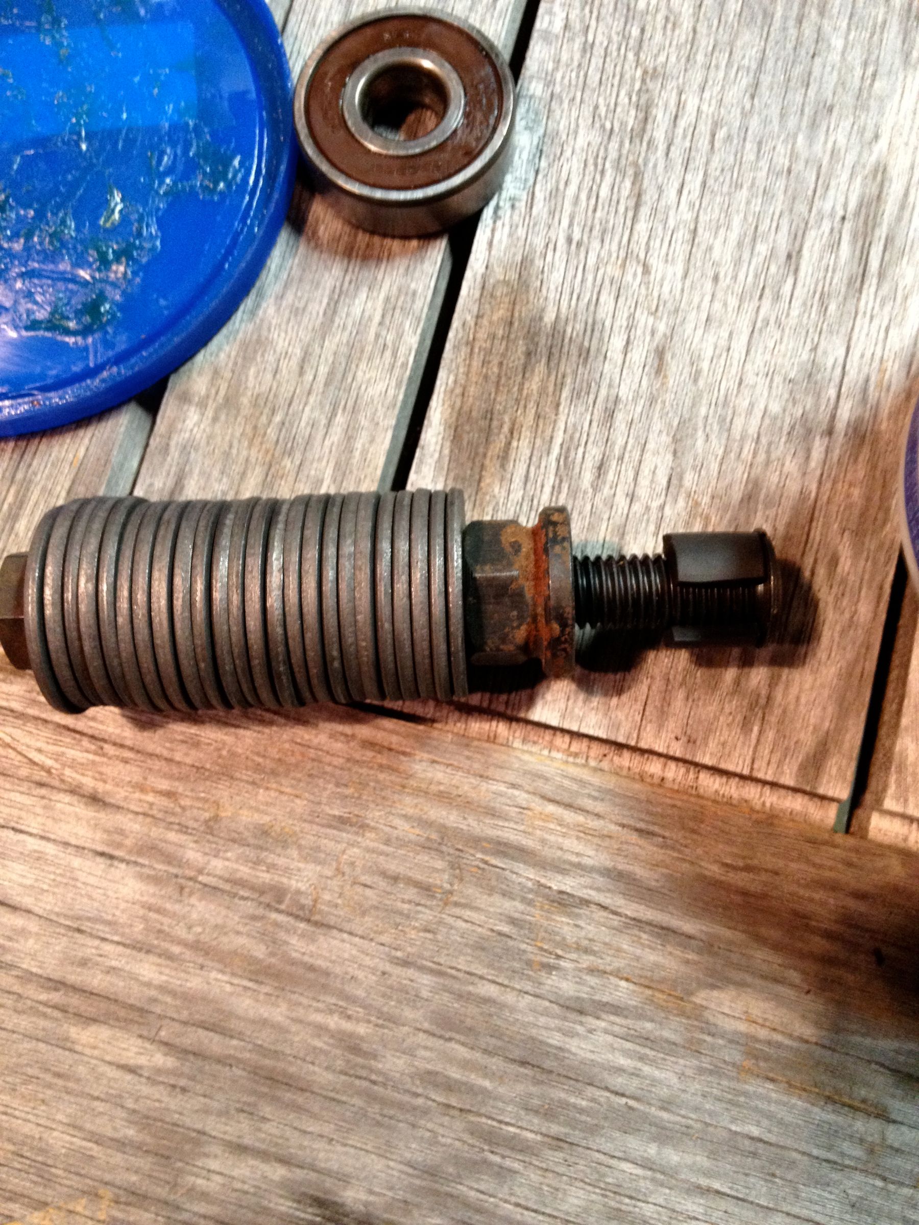 2 Motorcycle Wheel Bearing Puller 5 Steps (with Pictures