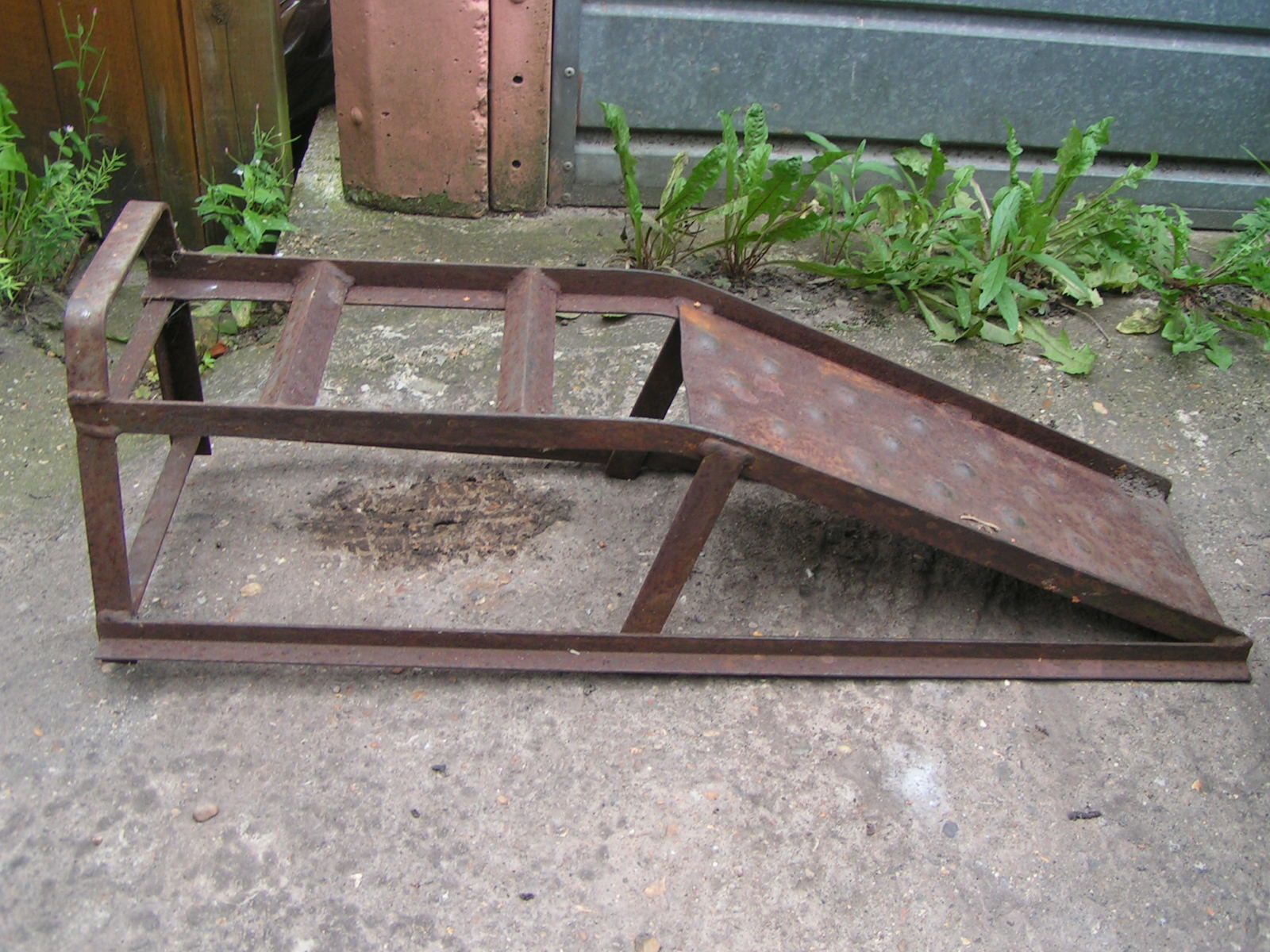 How to Fix Your Car Exhaust, Without Welding or Power Tools. 5 Steps