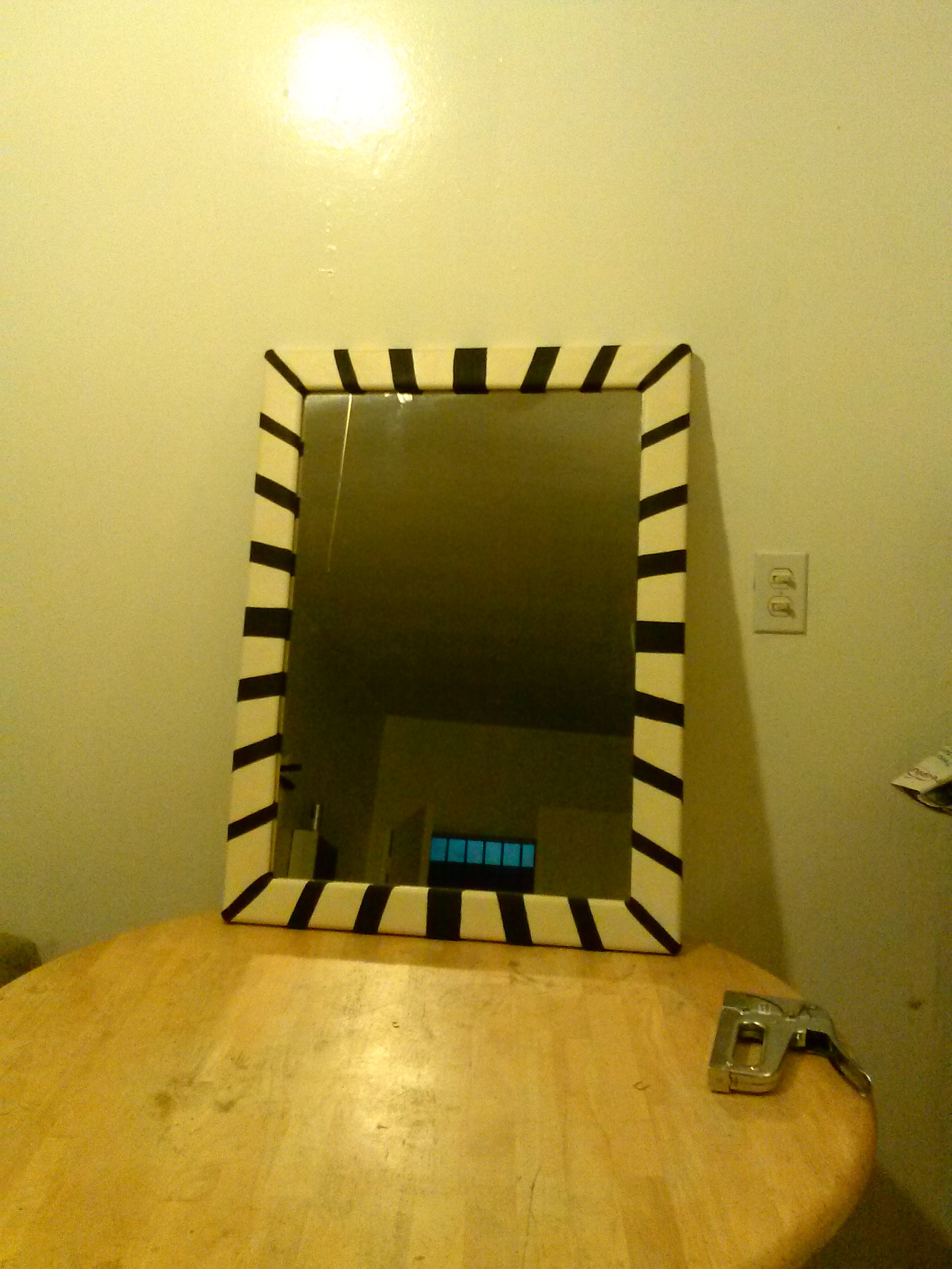 Mirror, Trash to Treasure. 4 Steps Instructables