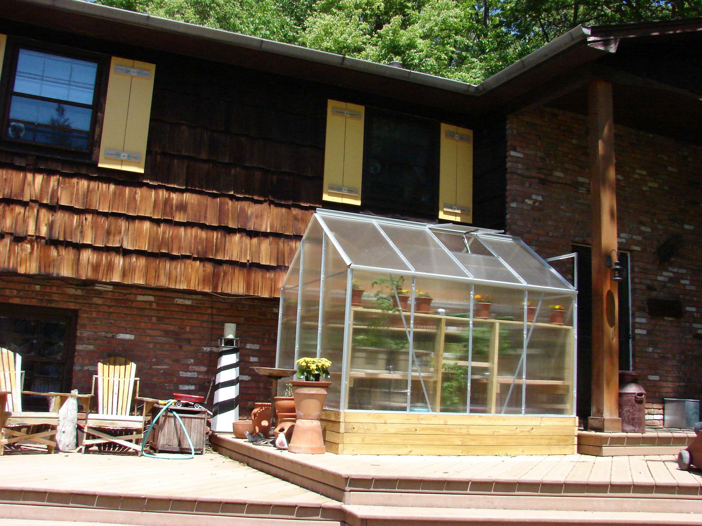 Building and Improving the Harbor Freight 6x8 Greenhouse 11 Steps