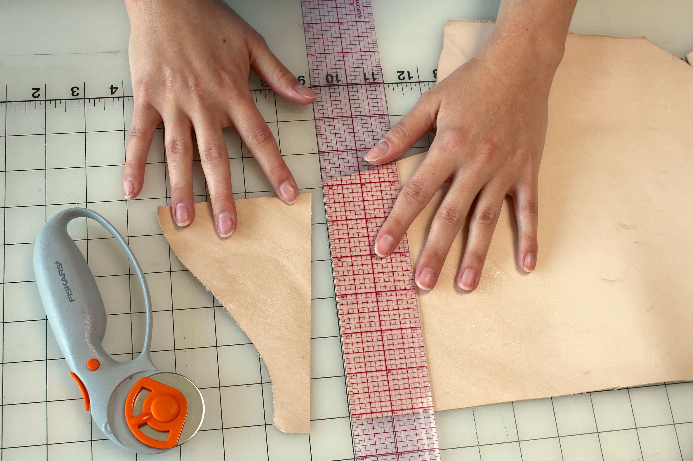 How to Cut Leather 4 Steps (with Pictures) Instructables