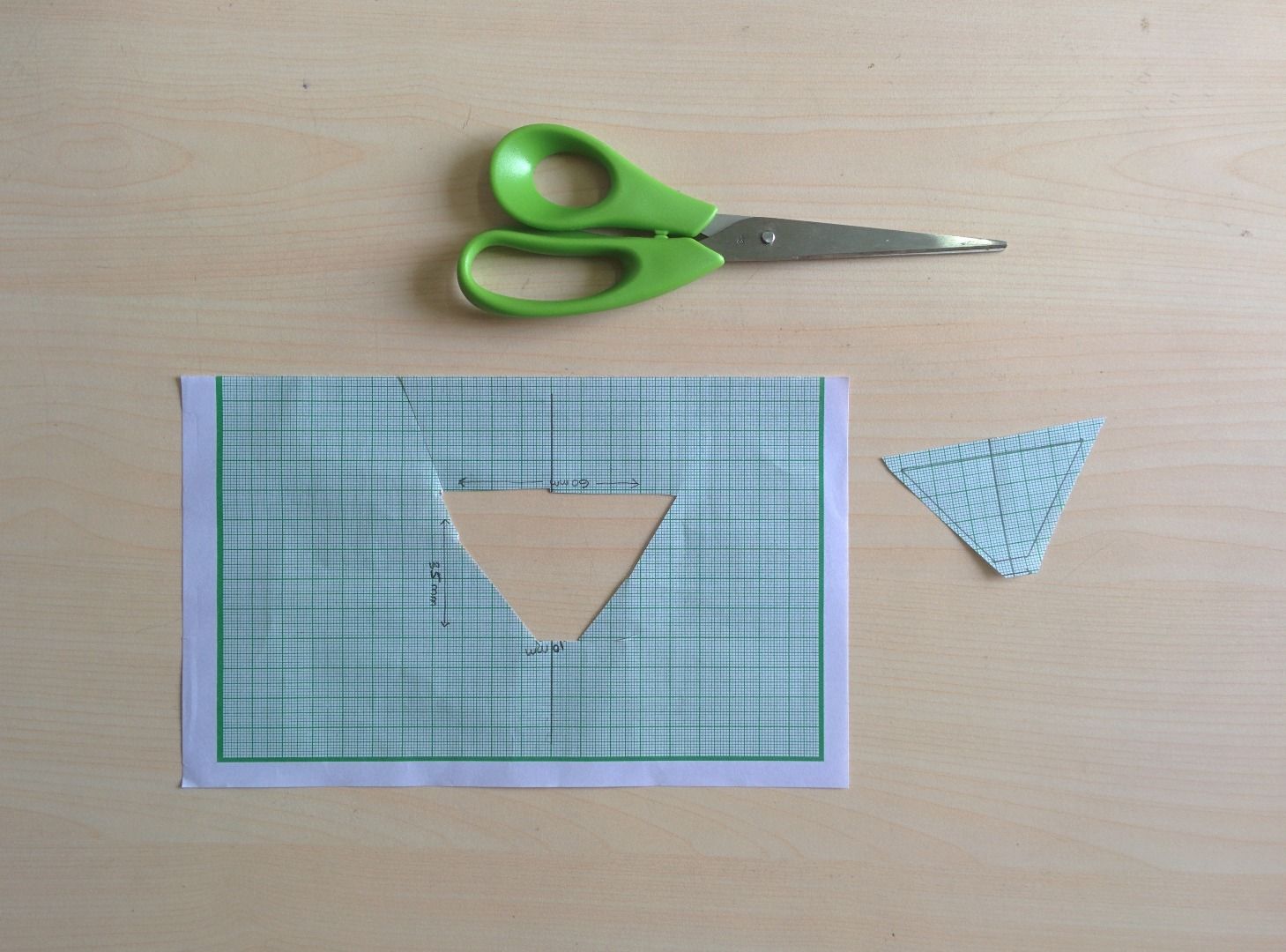 DIY 3D Hologram Pyramid : 6 Steps - Instructables