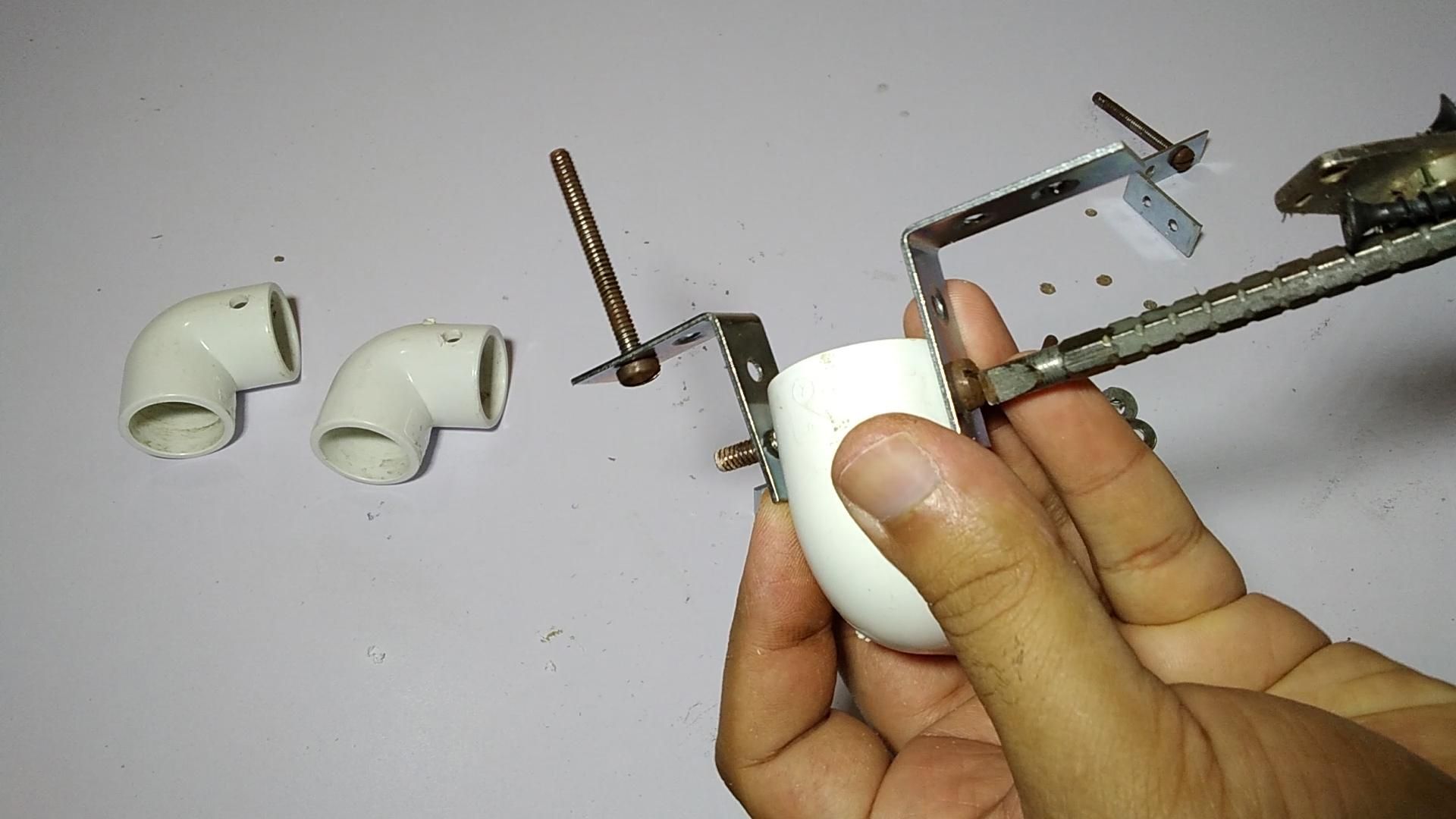 How to Make a Pvc Pipes Tripod and Light Stand 7 Steps (with Pictures