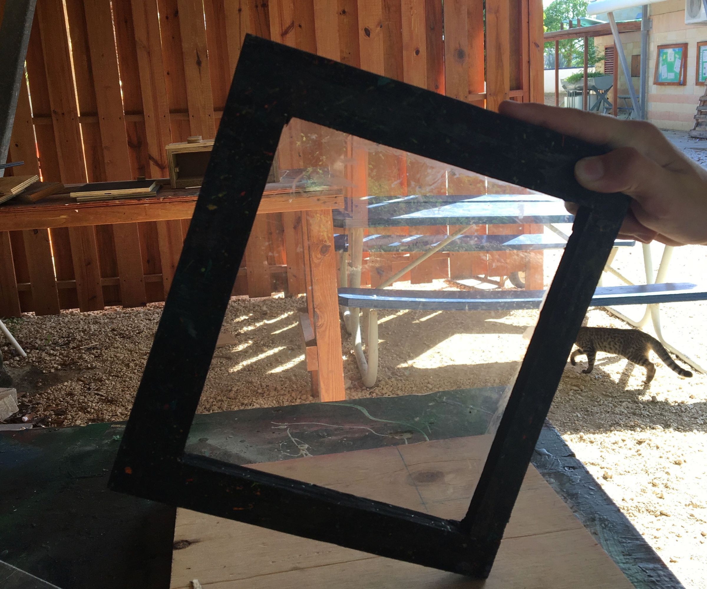 Step-by-step guide for how to make a simple photo frame DIY Project DIY project