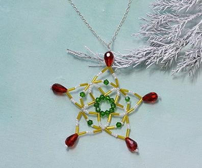 christmas necklaces to make – long chain pendent necklace with beaded snowflake pattern DIY Project DIY Project Image