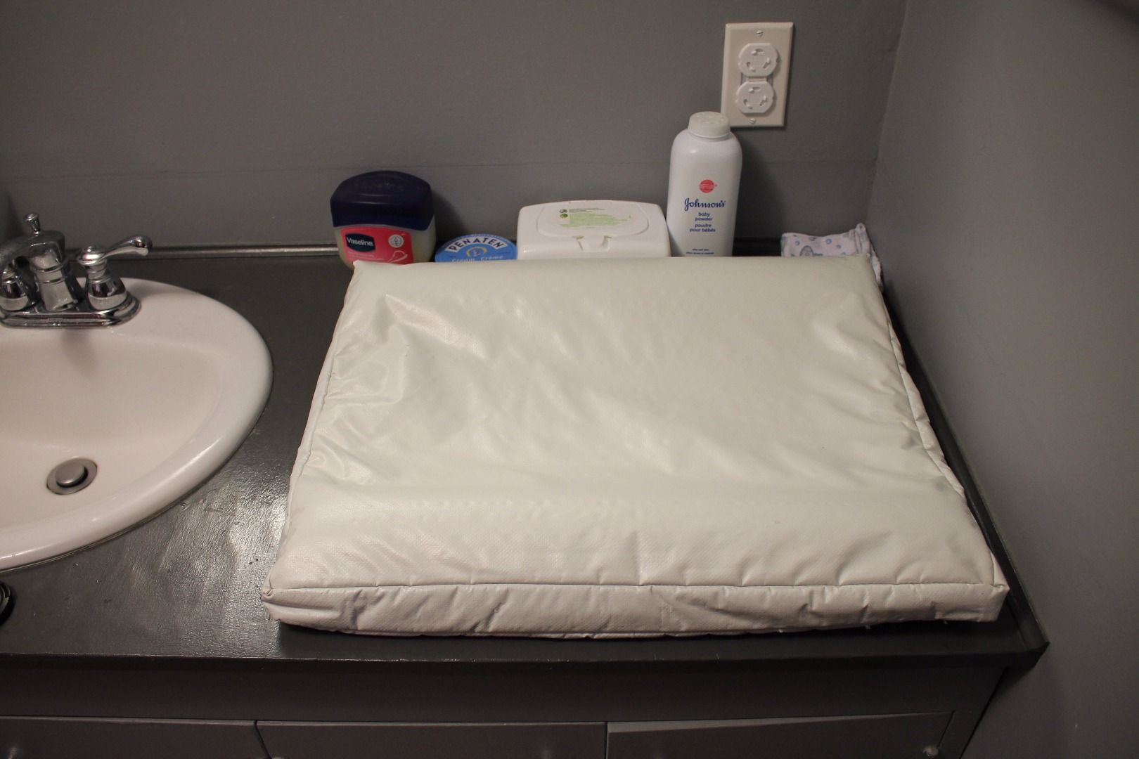 custom size changing table pads