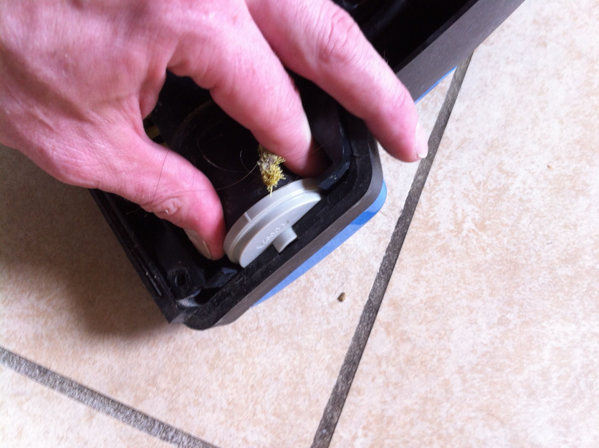 Change Belt on Hoover Tempo Vacuum 6 Steps Instructables