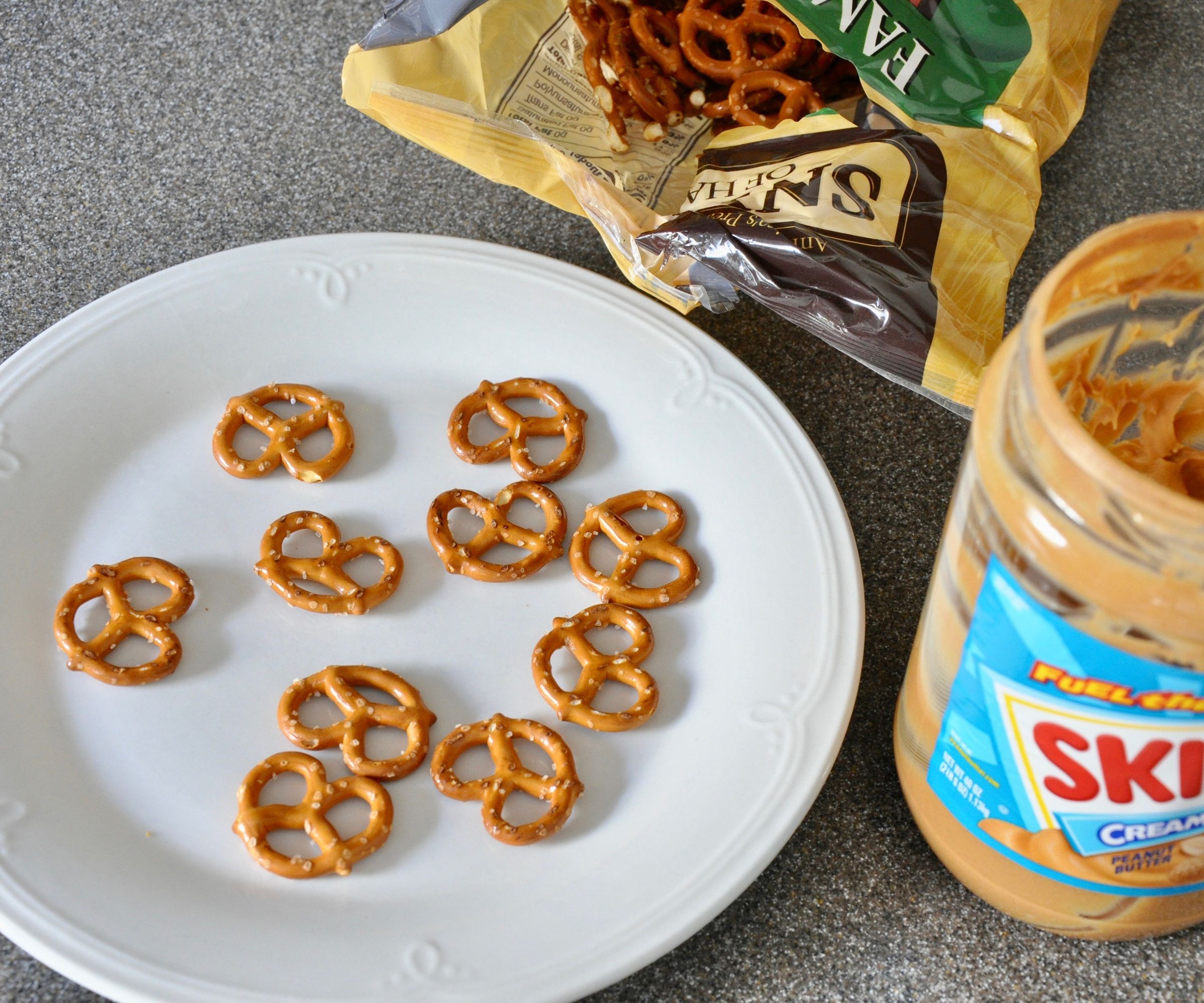 Peanut Butter Dipped Pretzels 5 Steps (with Pictures) Instructables