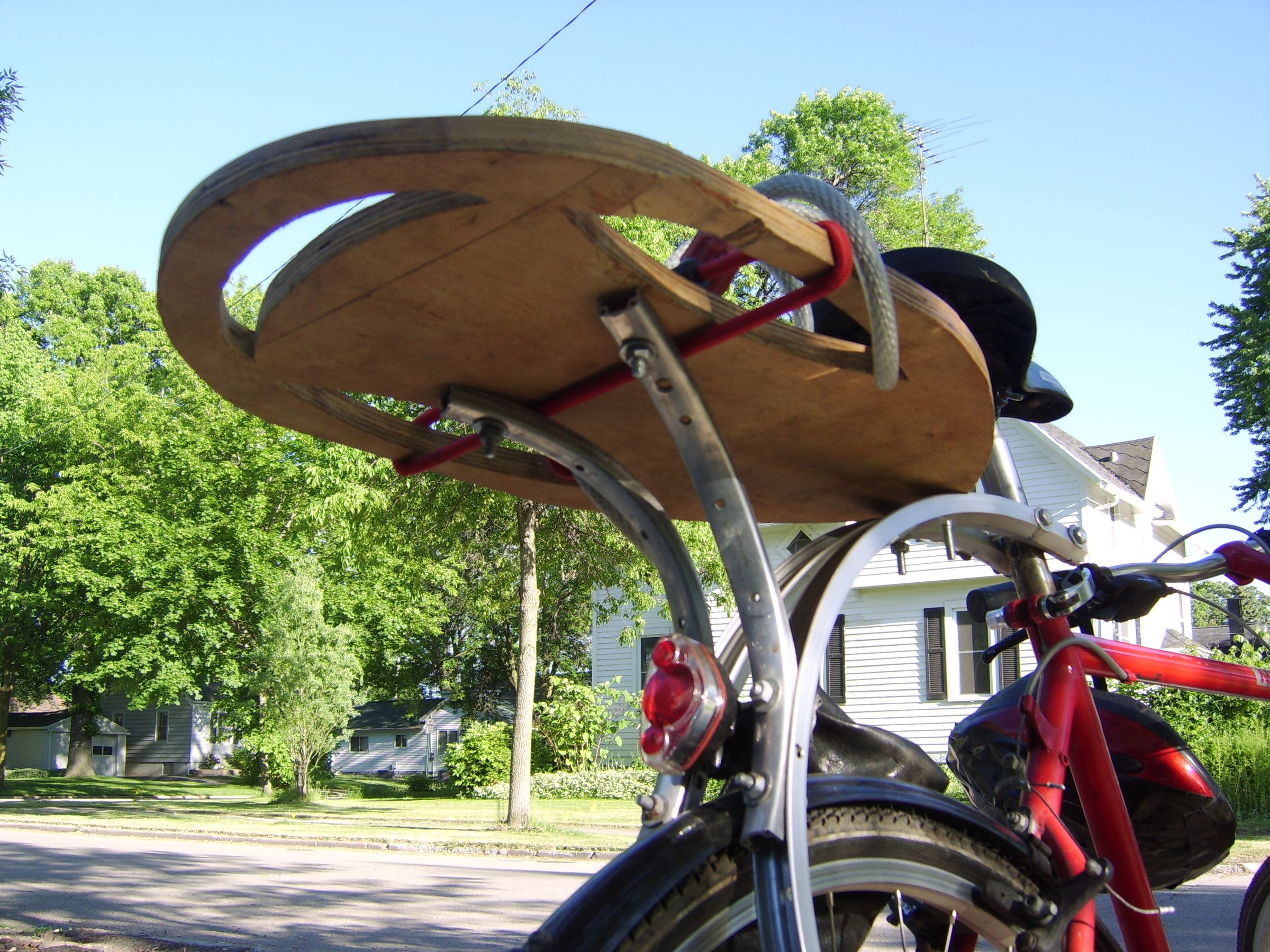 the incredible rim-rack! DIY Project to Discover - FindingDIY