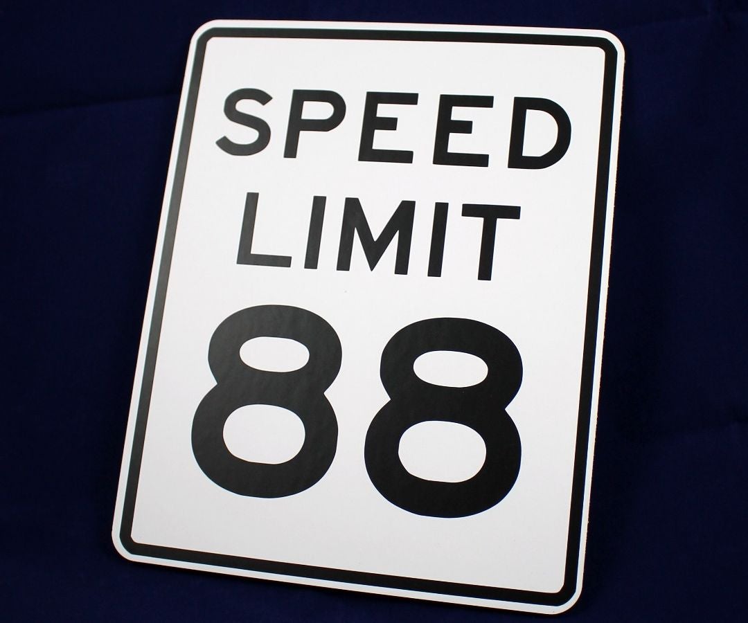 88 MPH Back to the Future Speed Signs 4 Steps (with Pictures