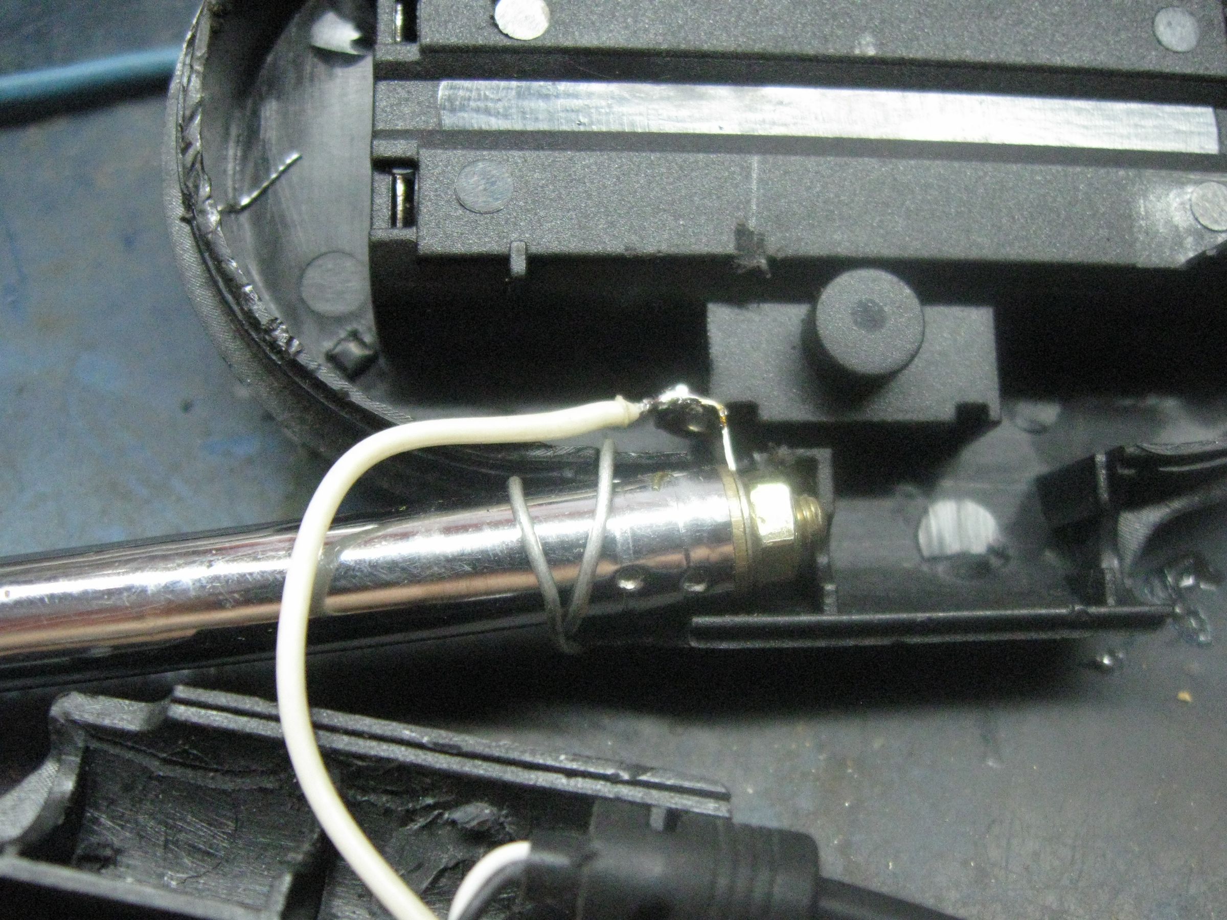 Hacking FM Transmitter 6 Steps (with Pictures) Instructables