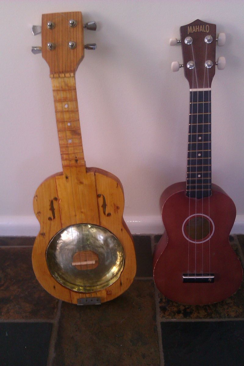 Resonator Ukulele From Dolmade Tin and Scrap Wood 12 Steps