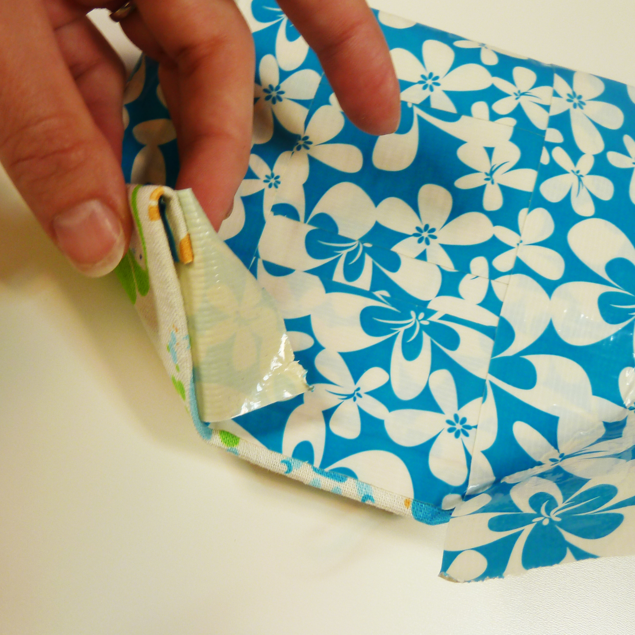 No Sew Duct Tape IPhone Case 7 Steps (with Pictures) Instructables