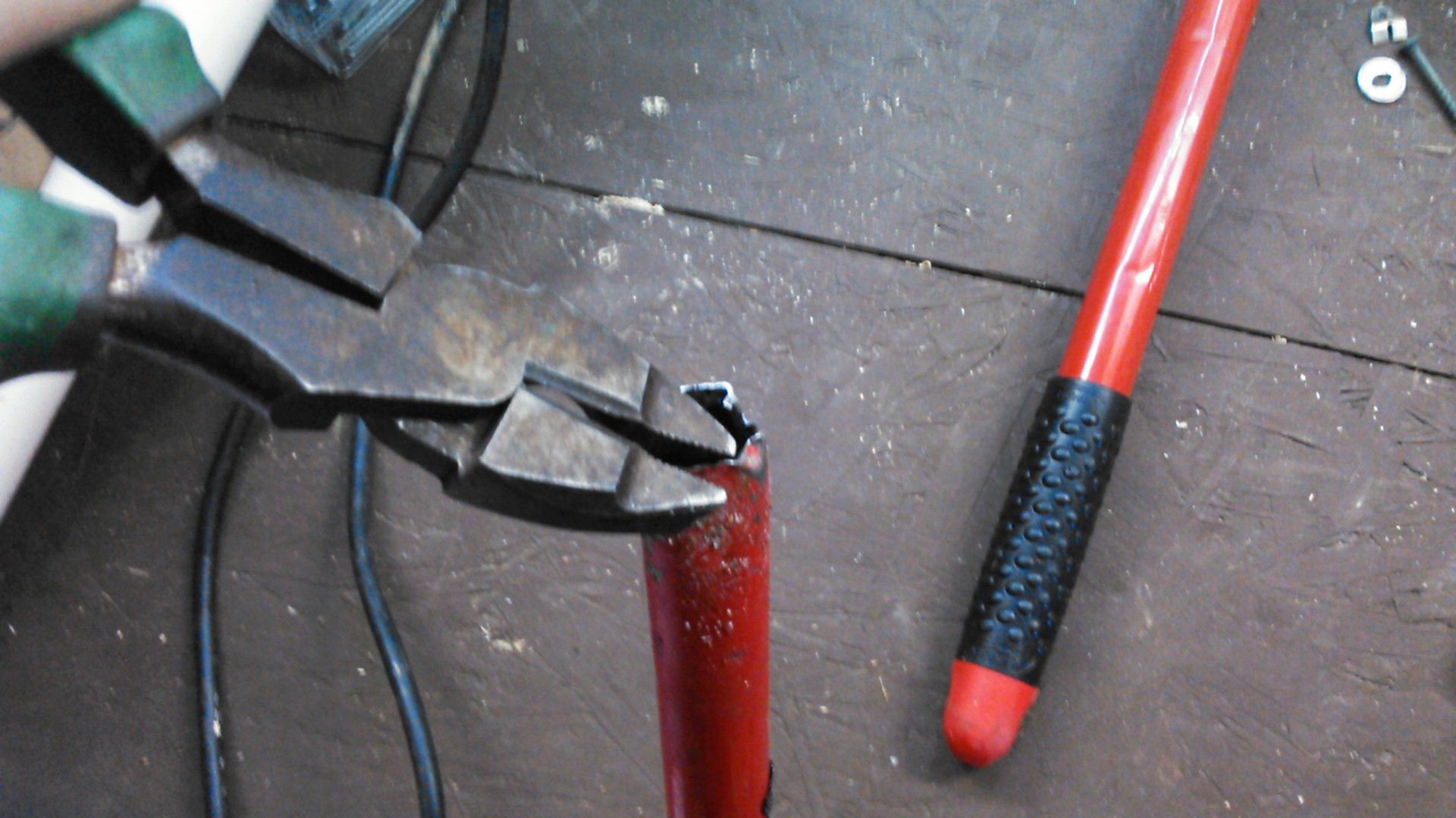 DIY Broom Handle Fix 4 Steps Instructables