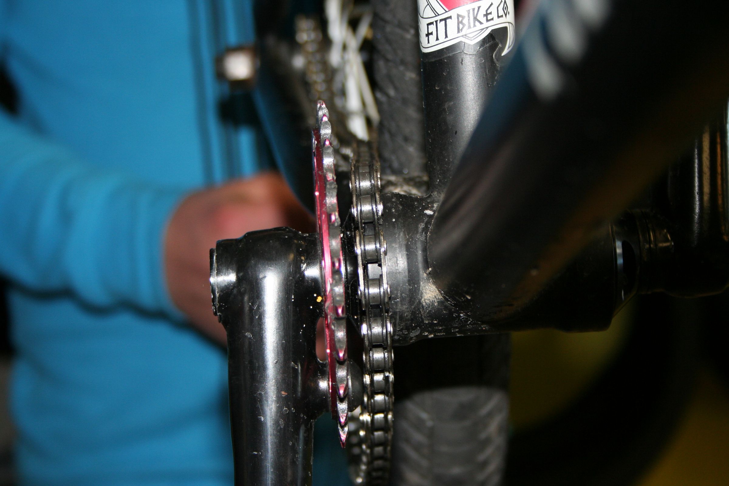 changing road bike tube