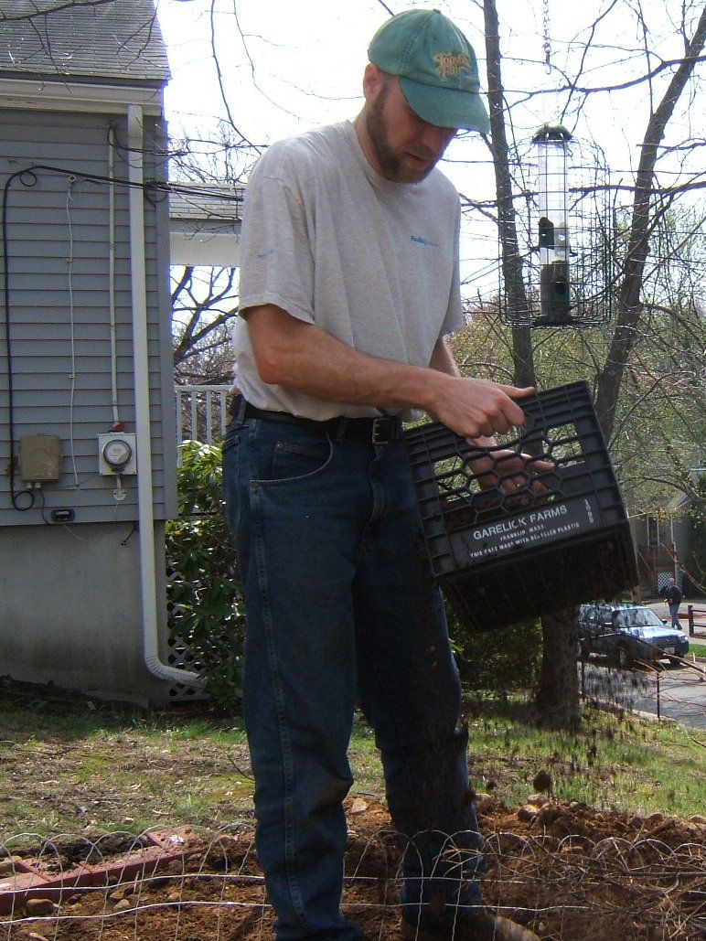 Milk-crate Soil Sifter