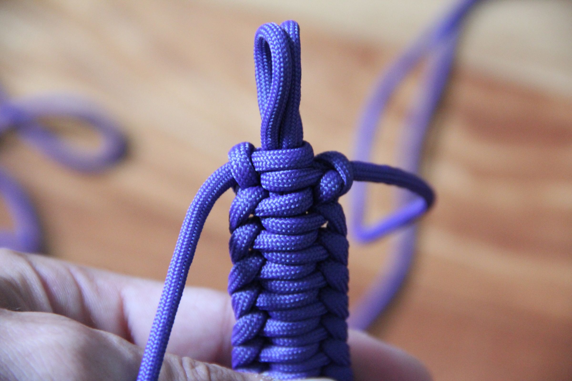 Quick Release Paracord Bracelet 9 Steps Instructables