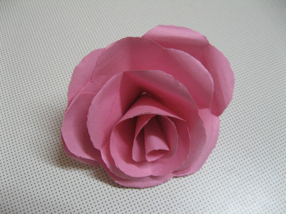 How to Make Real Looking Paper Roses