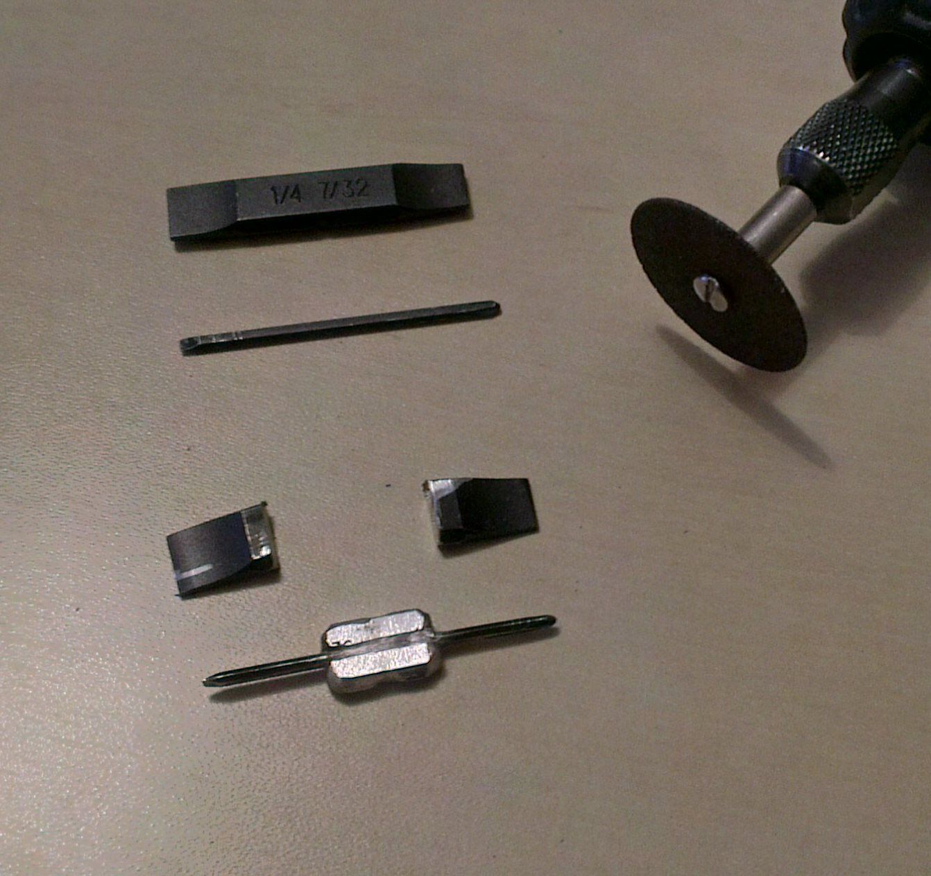 Leatherman Surge (redesigned Version) Eyeglass Screwdriver Instructables