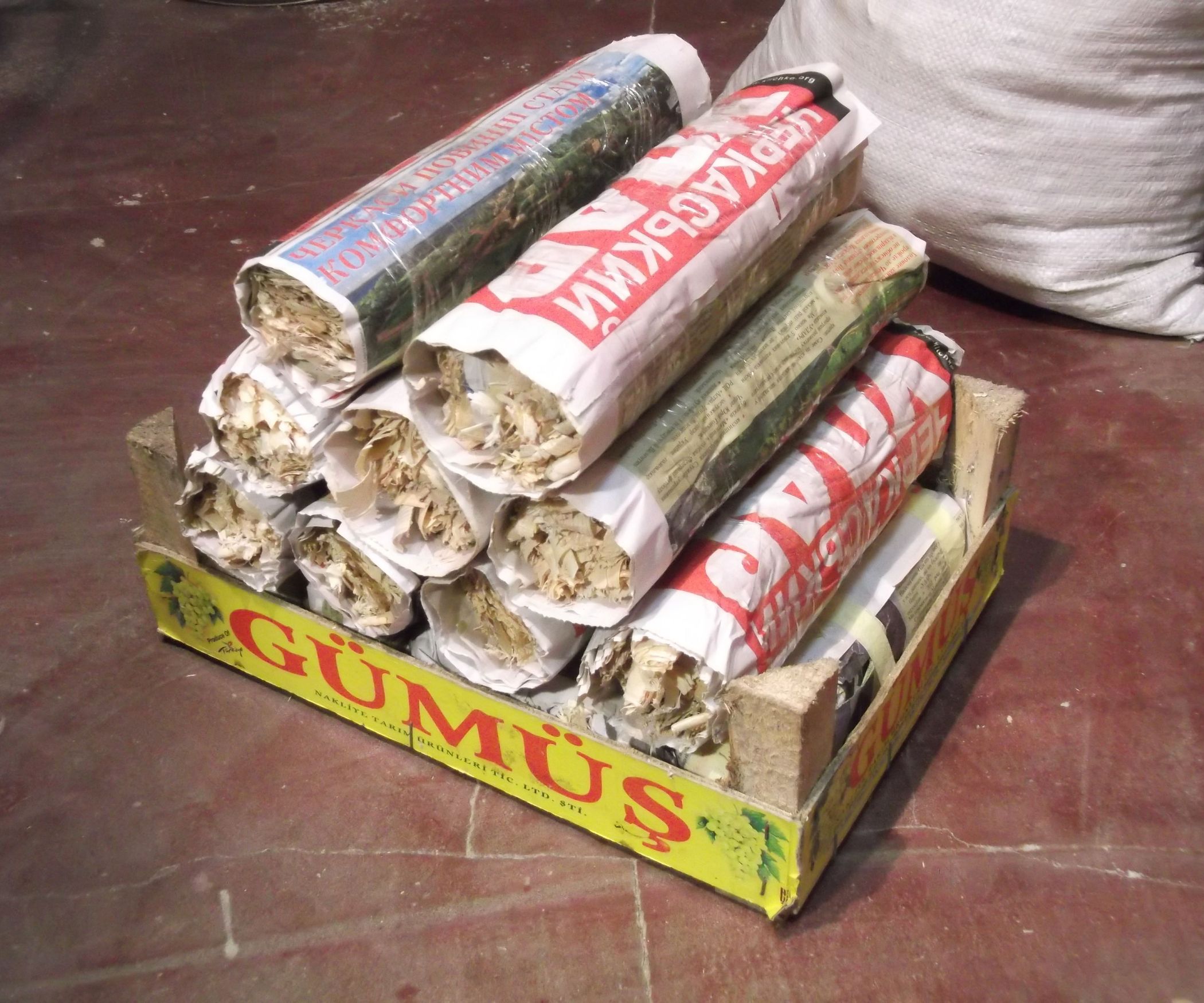 Wood Shavings Into Light Fire Brickets "No Water Soaking Method