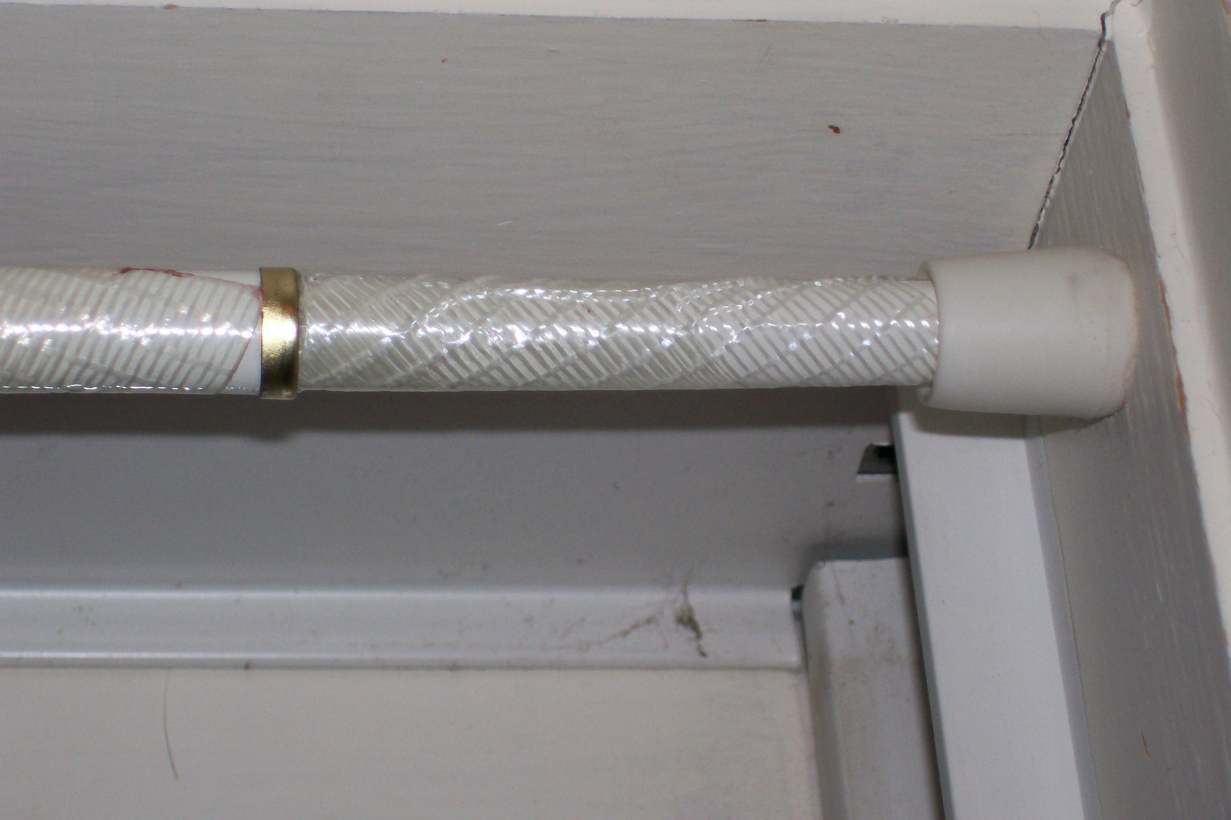 Prevent Bent Curtain Rods 4 Steps Instructables