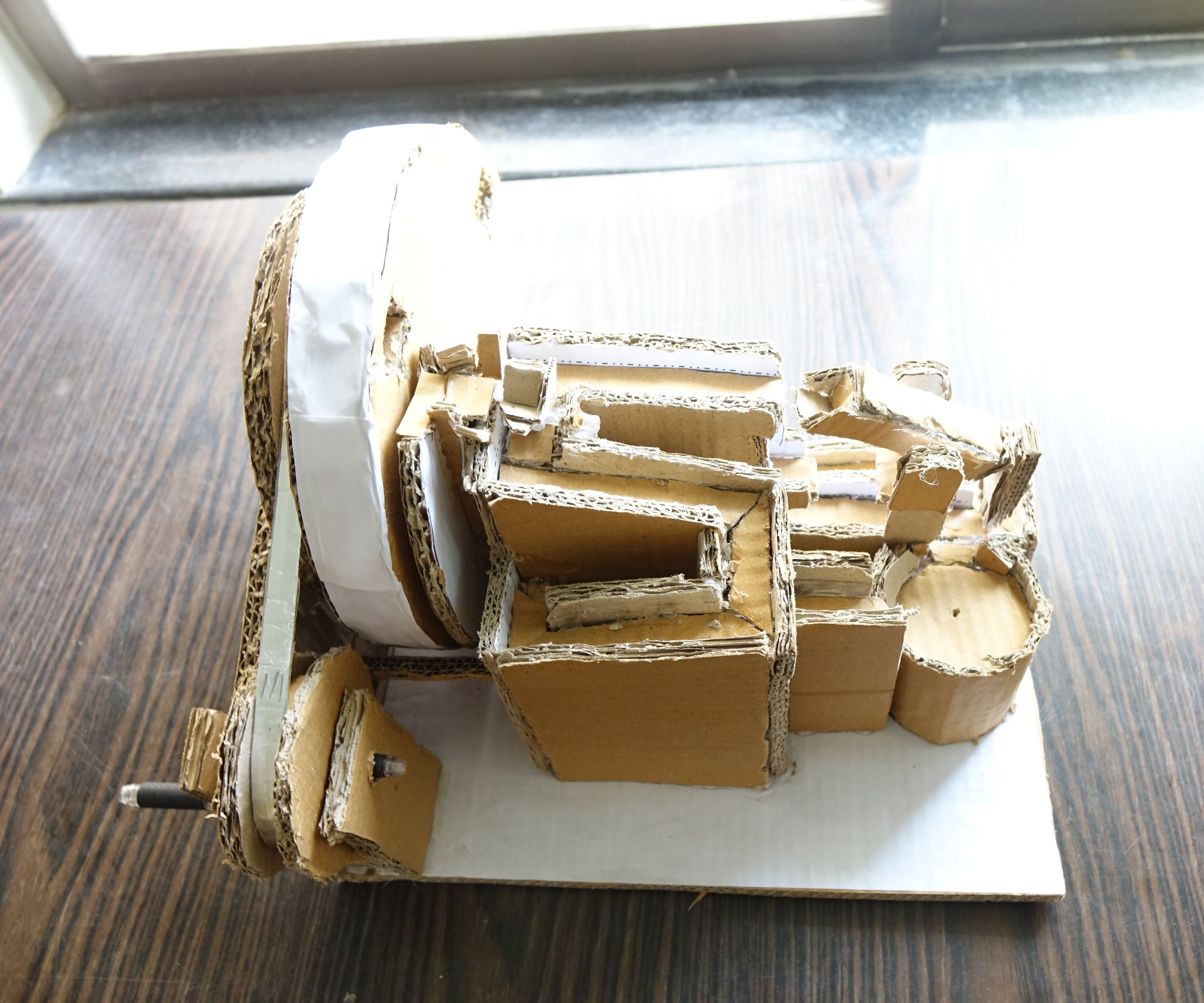 Anfänglich schnurlos Spiel cardboard roller coaster der Wohlstand