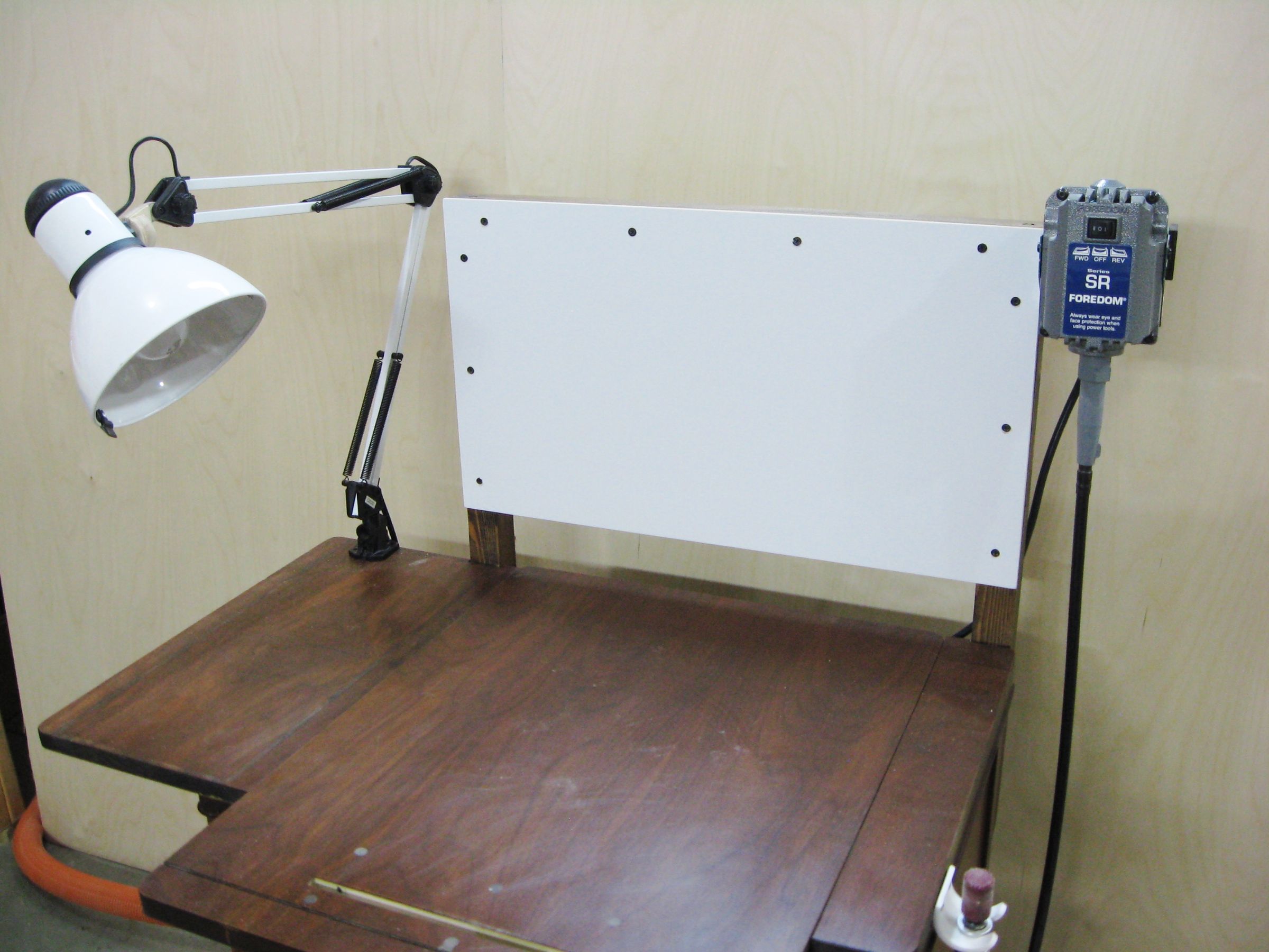 Wood Carving Station From Old Sewing Table 14 Steps (with Pictures