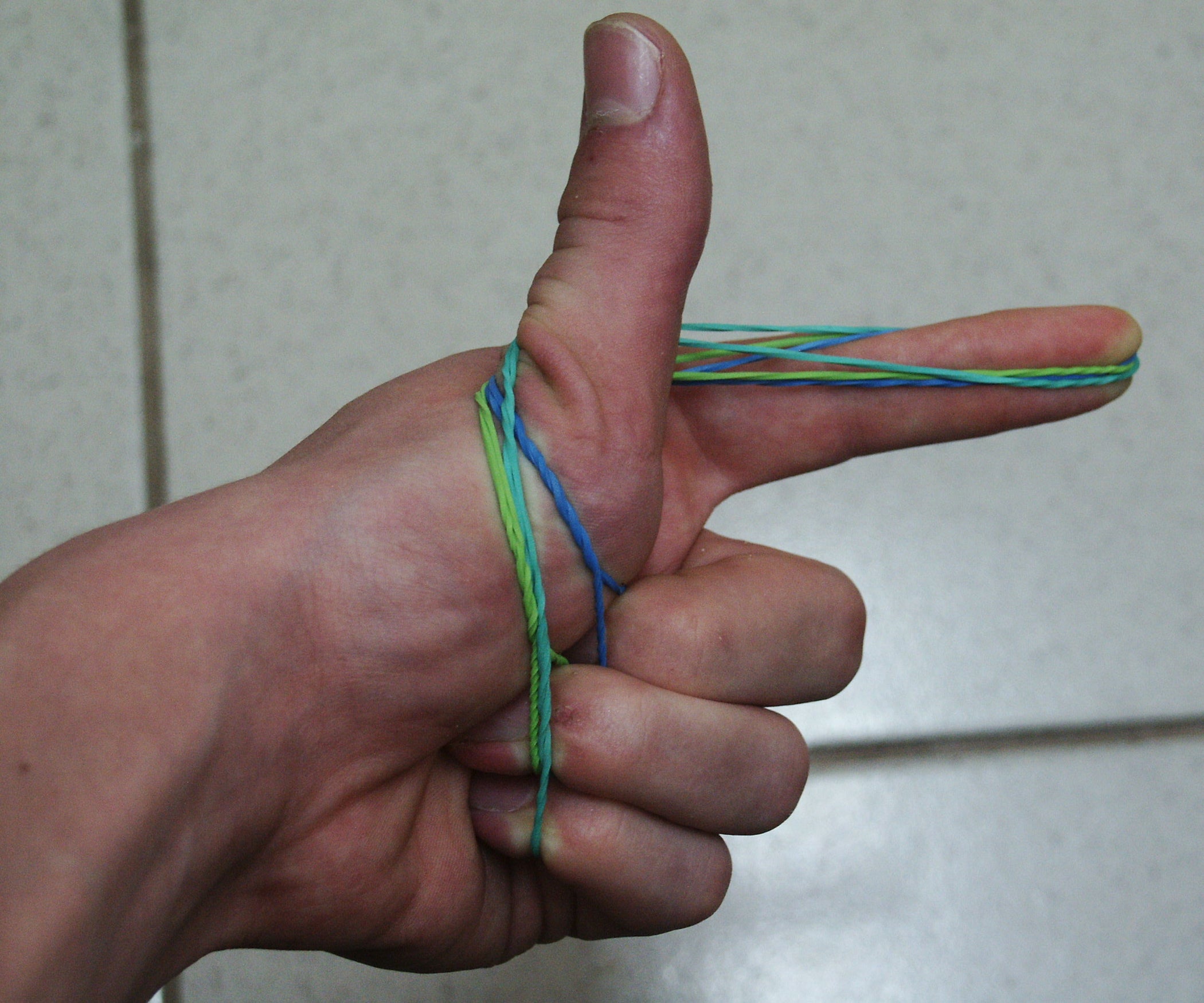 Easy SemiAutomatic RubberBand Gun 3 Steps Instructables