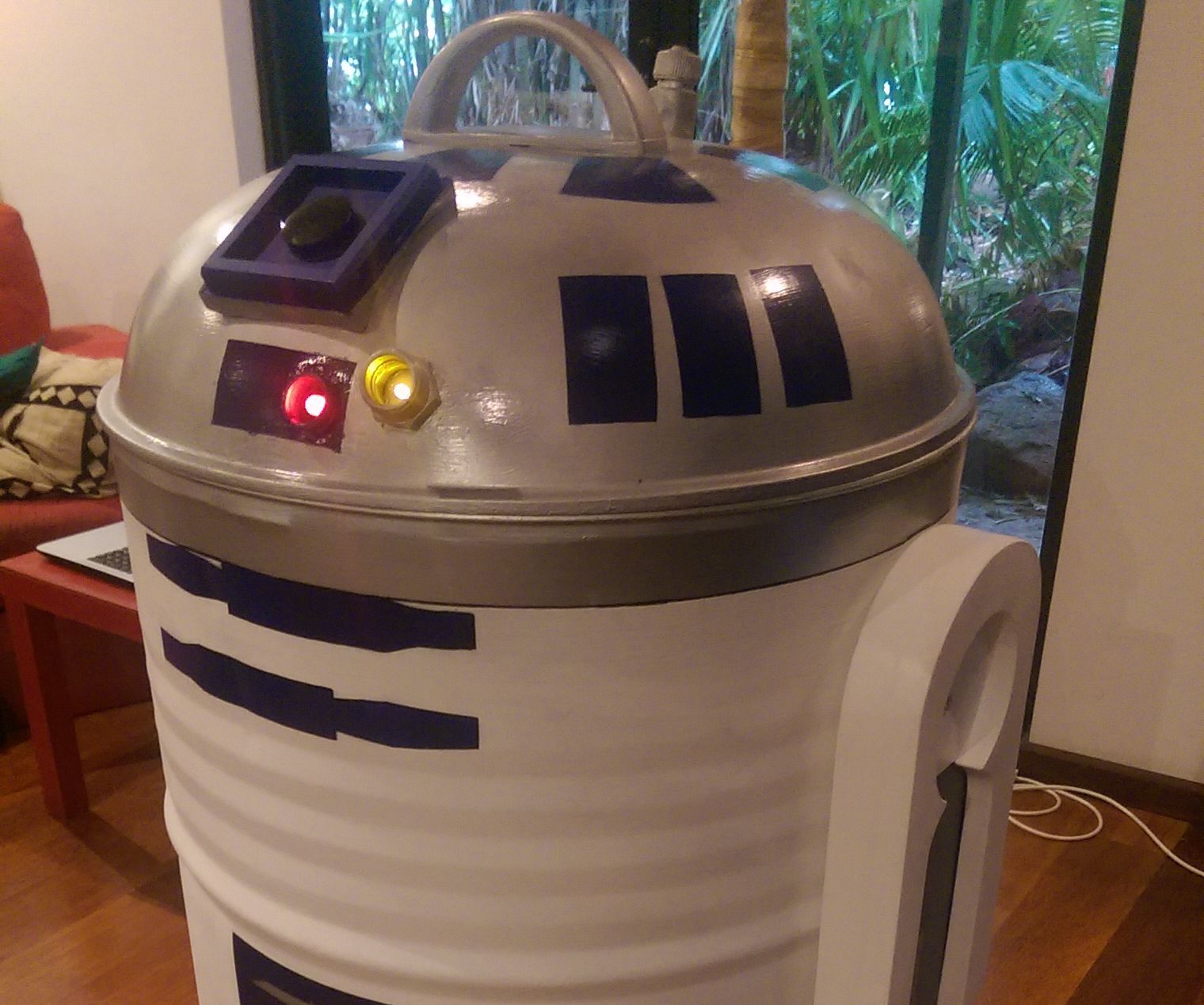 R2D2 Beer Cooler / Ice Box 8 Steps (with Pictures) Instructables
