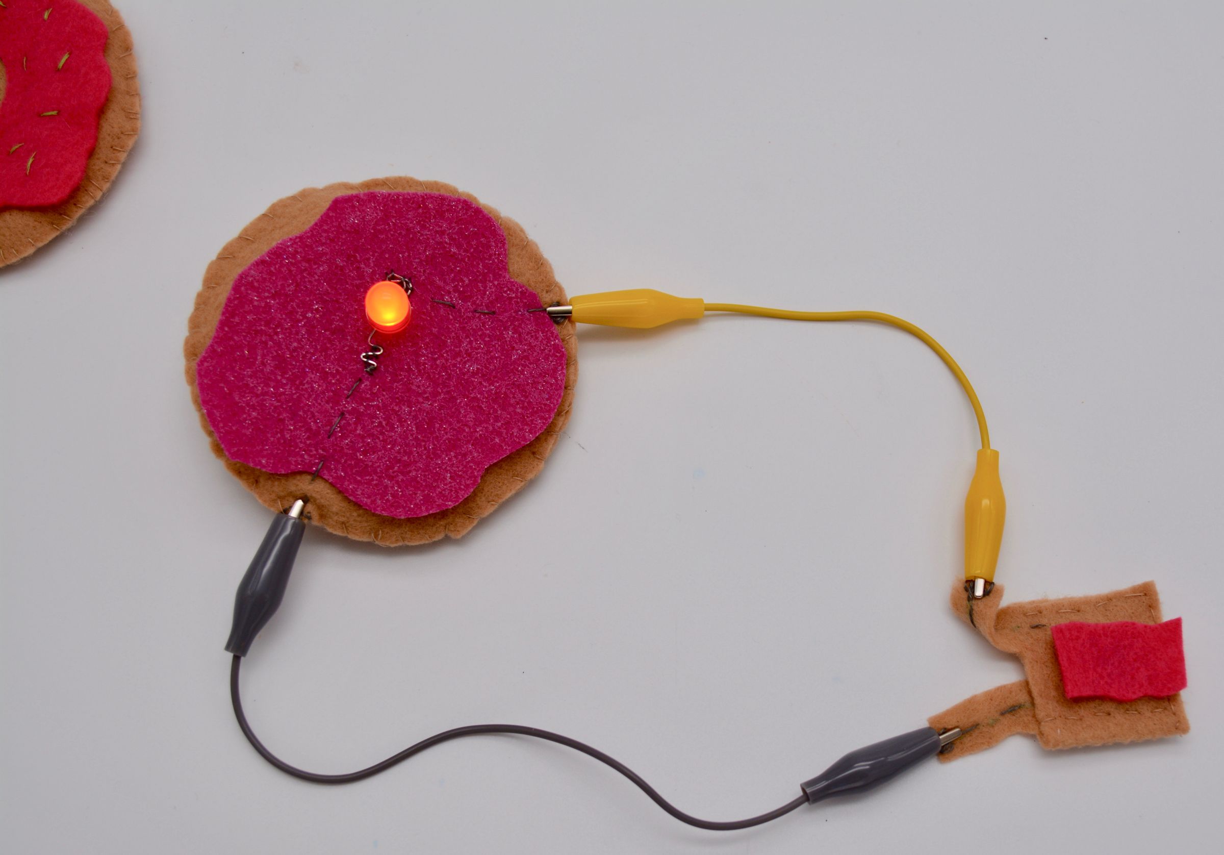 Conductive Jelly Donuts an Introduction to Sewing Circuits With Makey