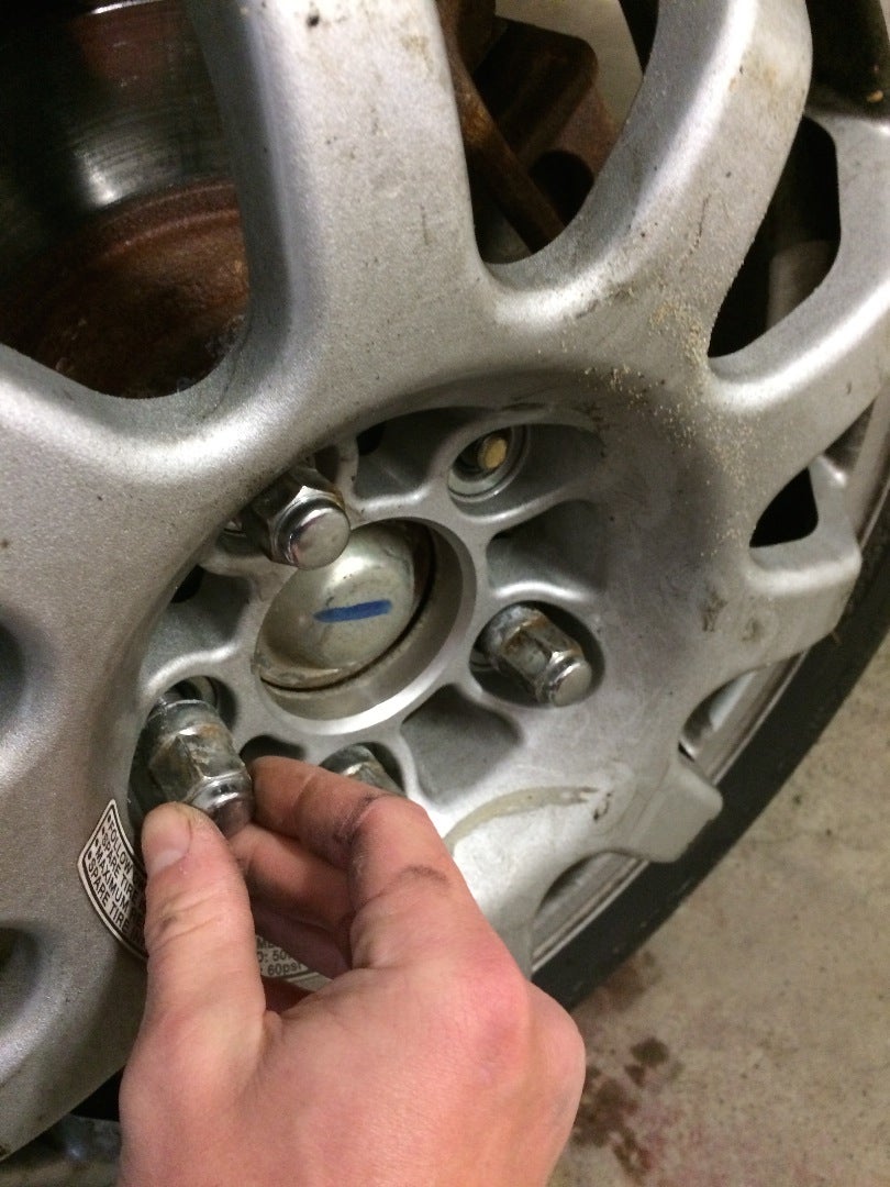 How to Change a Tire 13 Steps (with Pictures) Instructables