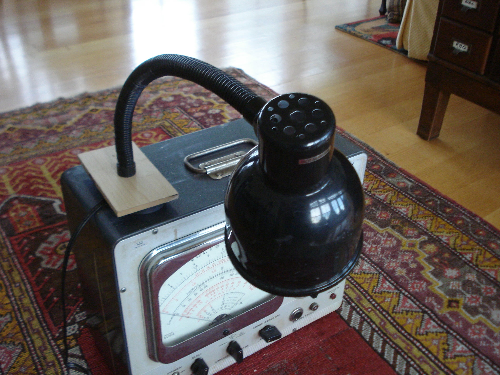 Lamp and Tool Holder Using Microwave Salvage Parts 6 Steps