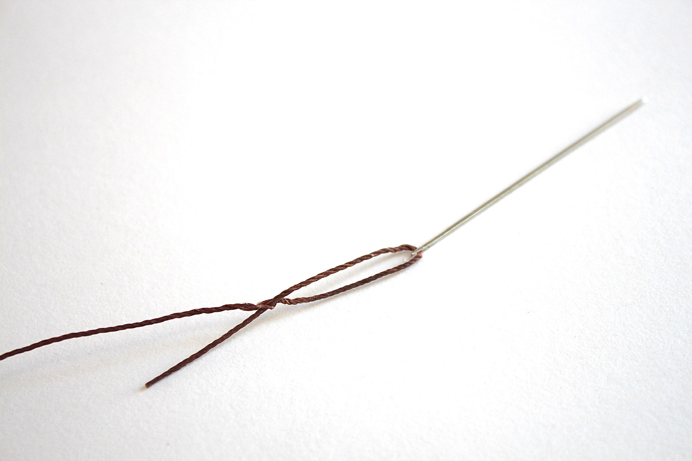How to Thread a Leather Needle 5 Steps (with Pictures) Instructables