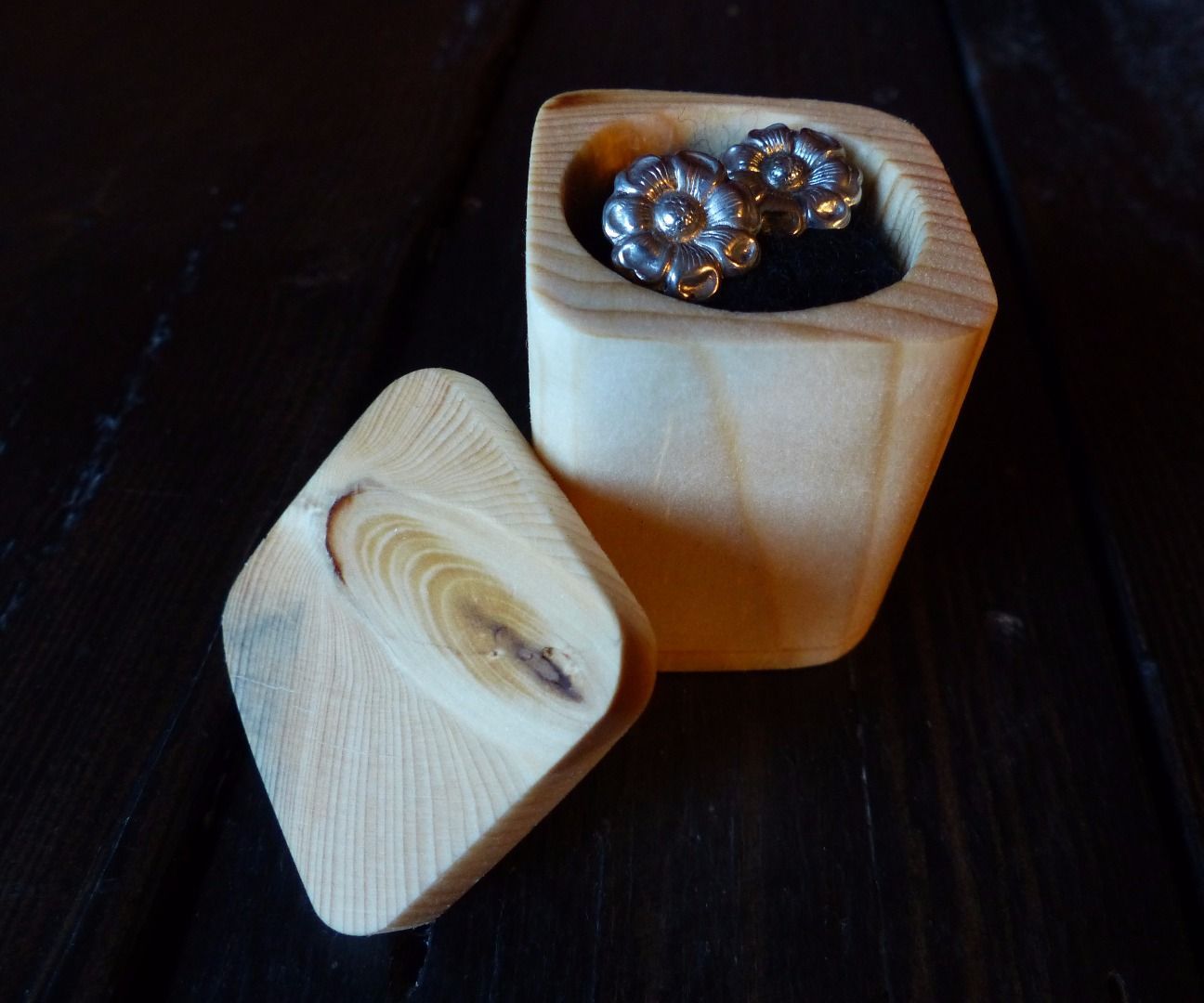 1-hour wood jewelry box DIY Project DIY Project Image