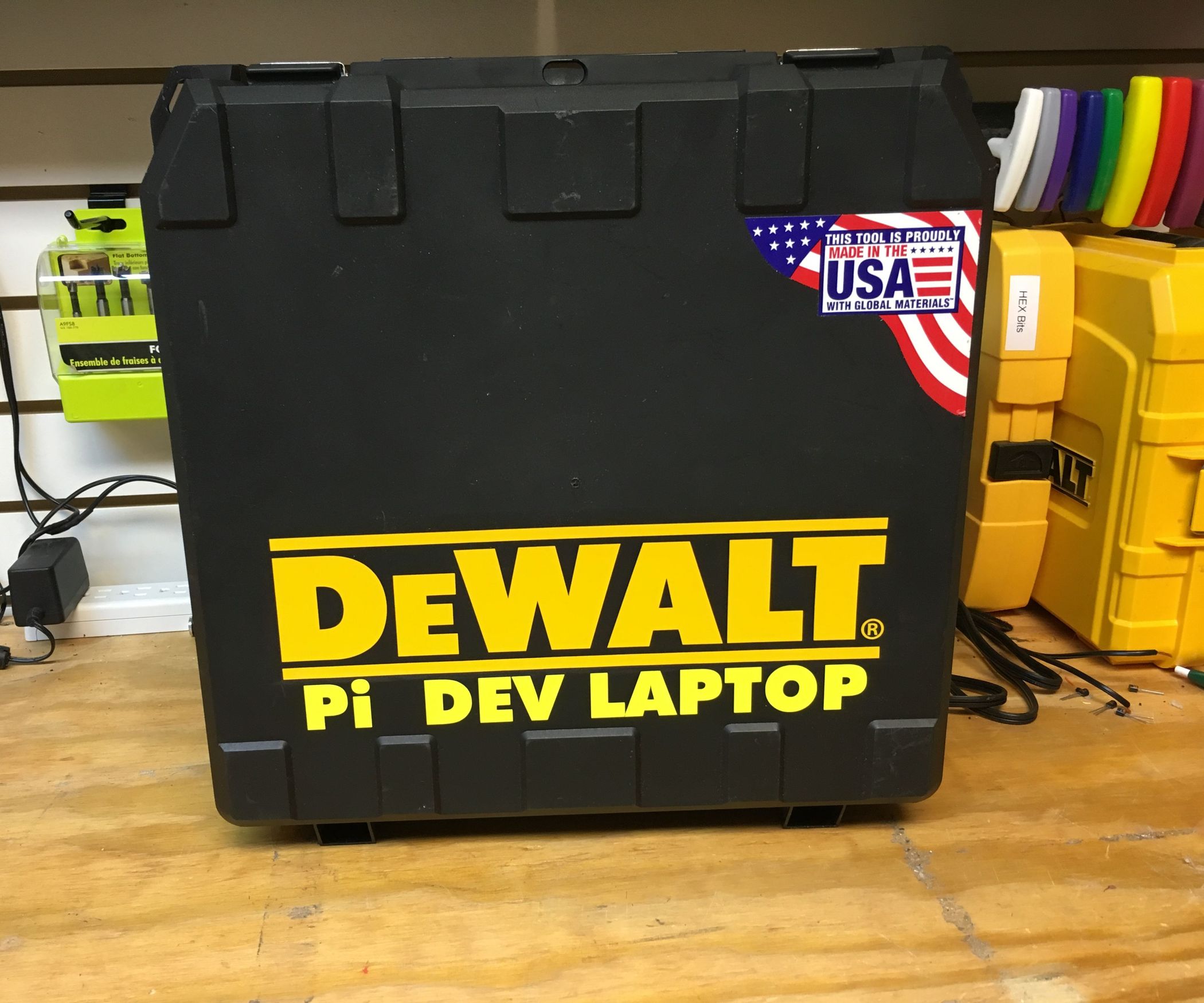 Dewalt Raspberry Pi Development Laptop 7 Steps (with Pictures