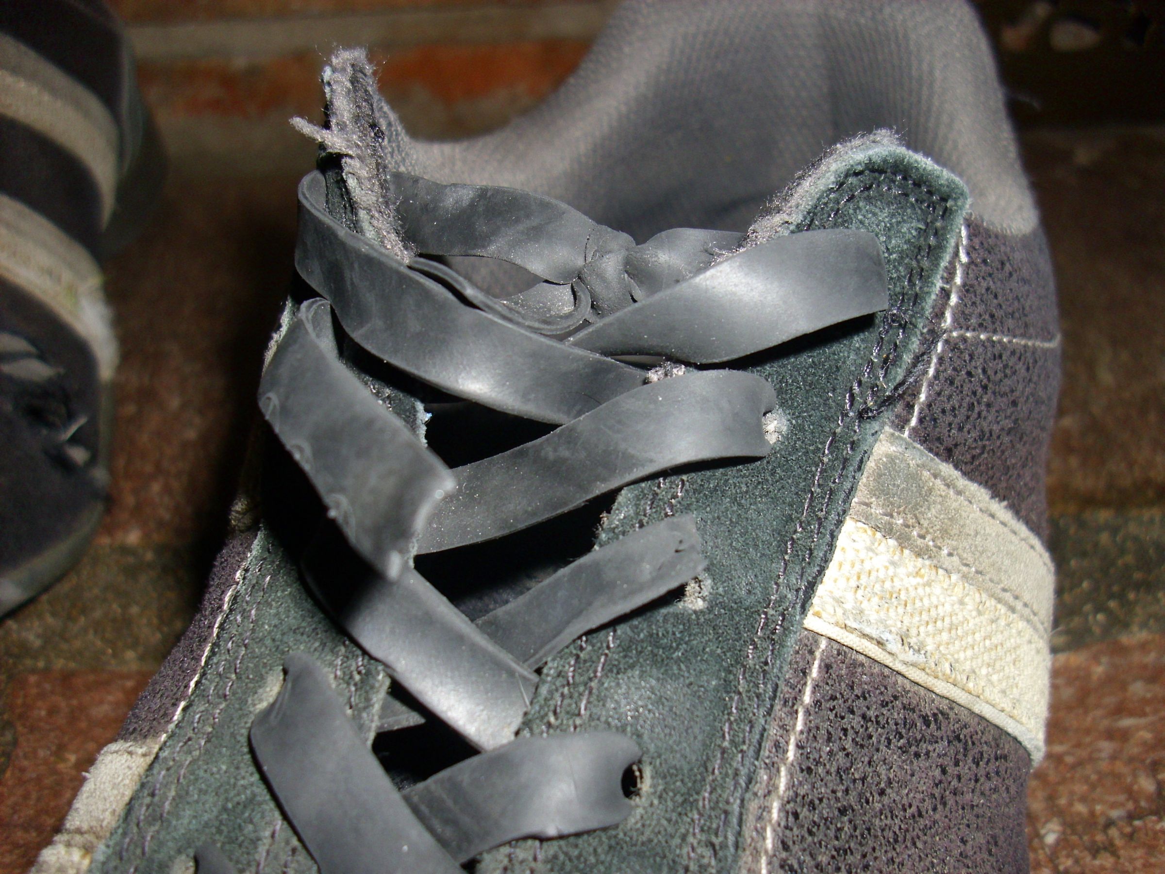 Make Laced Shoes Into Slipons With Inner Tubes 7 Steps (with