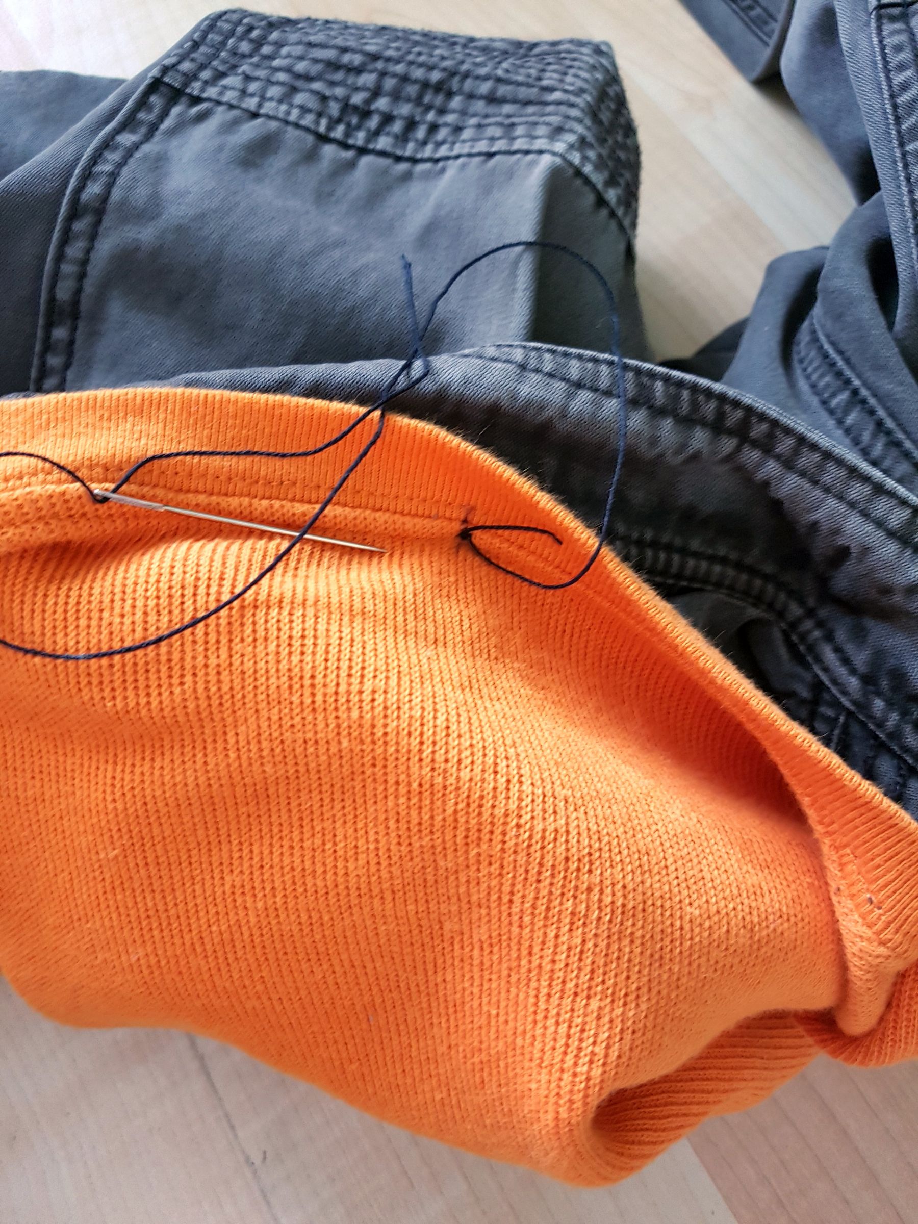 Make a Jacket Warmer Using an Old Sweater 6 Steps (with Pictures