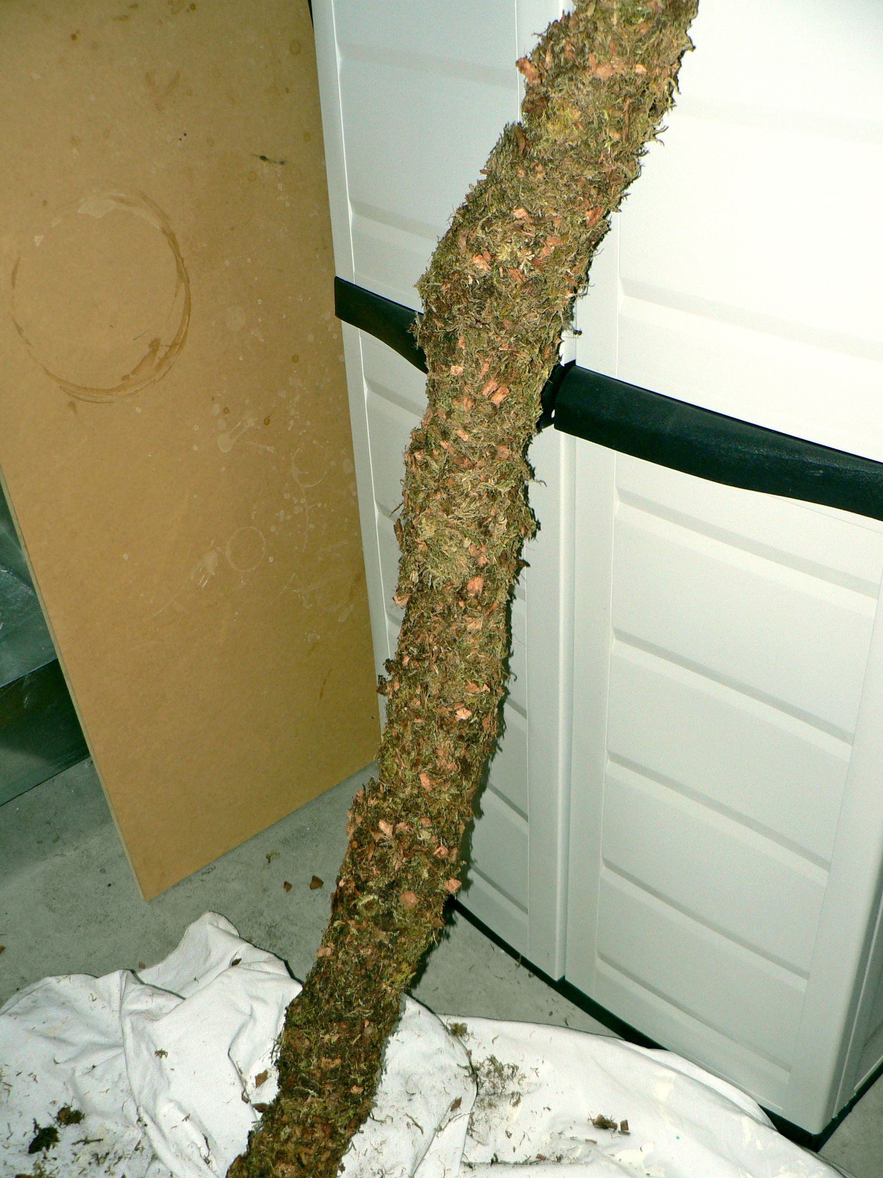 How To Make A Fake Tree Branch For Your Reptile 5 Steps With Pictures Instructables