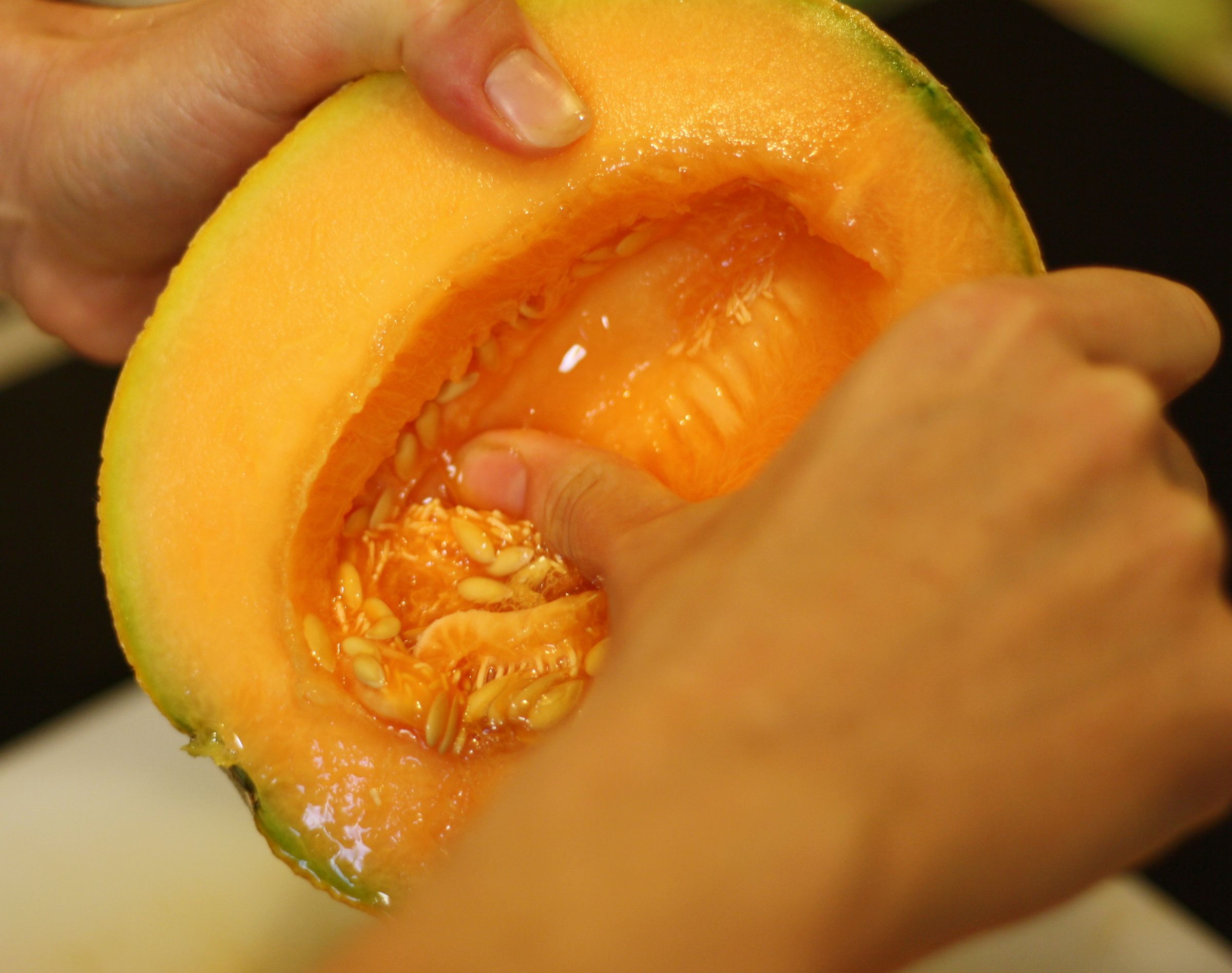 How to Cut a Melon 7 Steps (with Pictures) Instructables