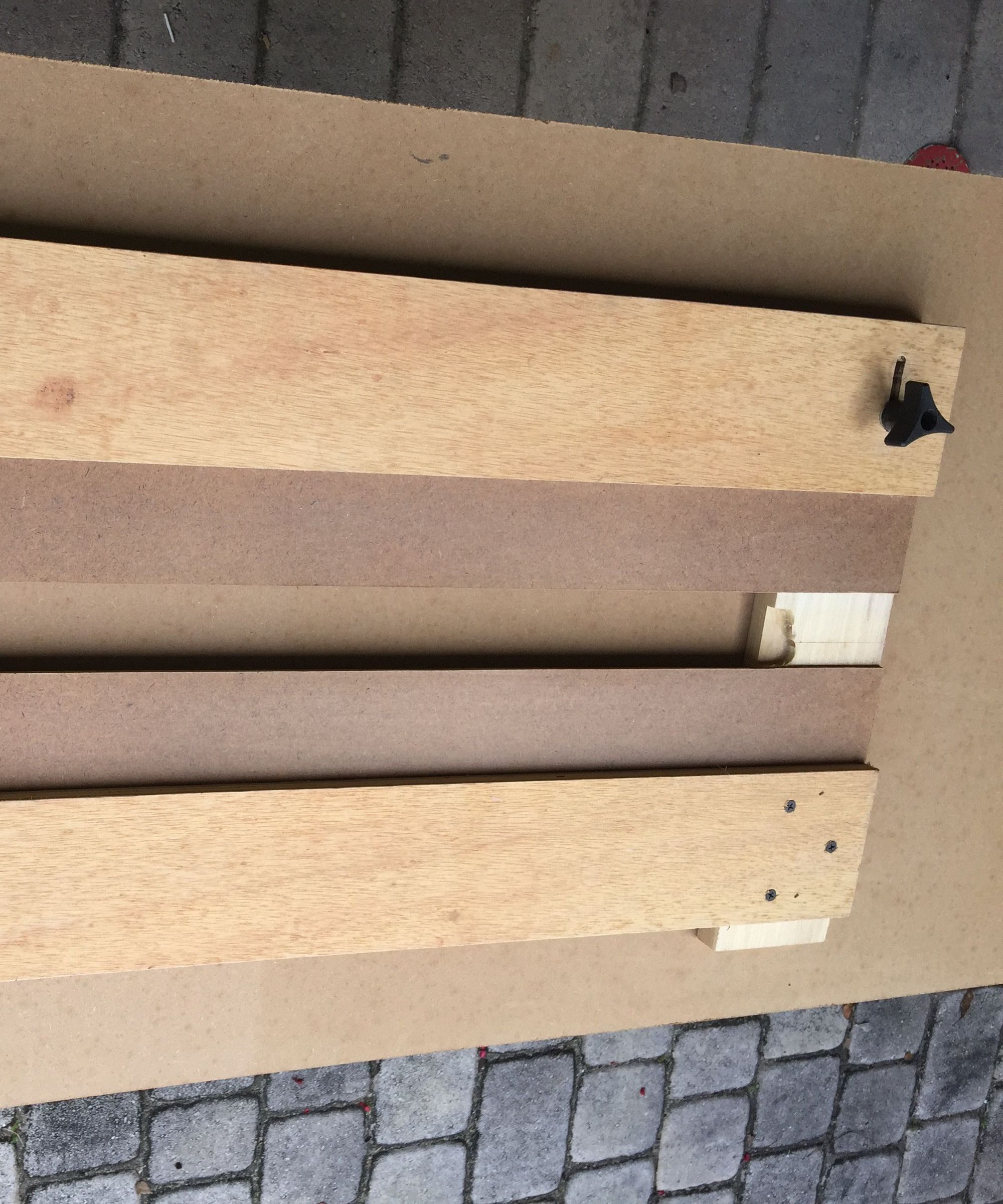 adjustable dado jig from scrap wood DIY Project DIY Project Image