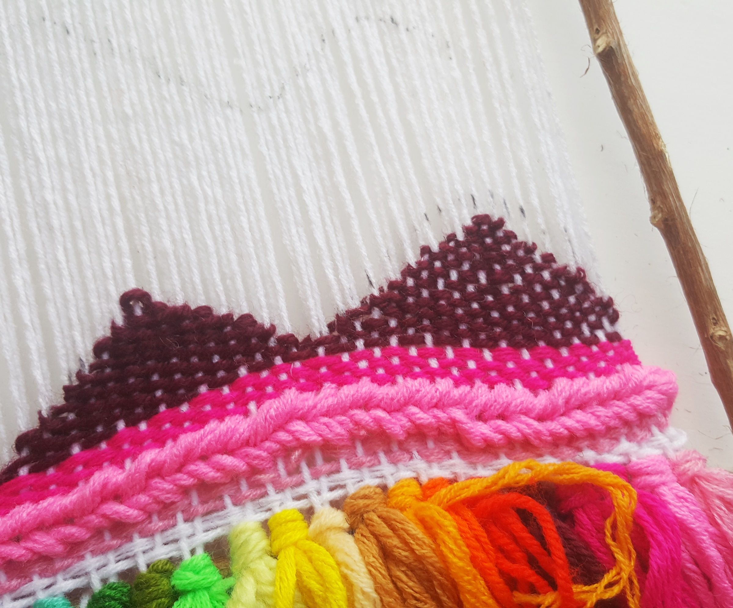 DIY Tapestry Weaving on Twig Frame 11 Steps (with Pictures