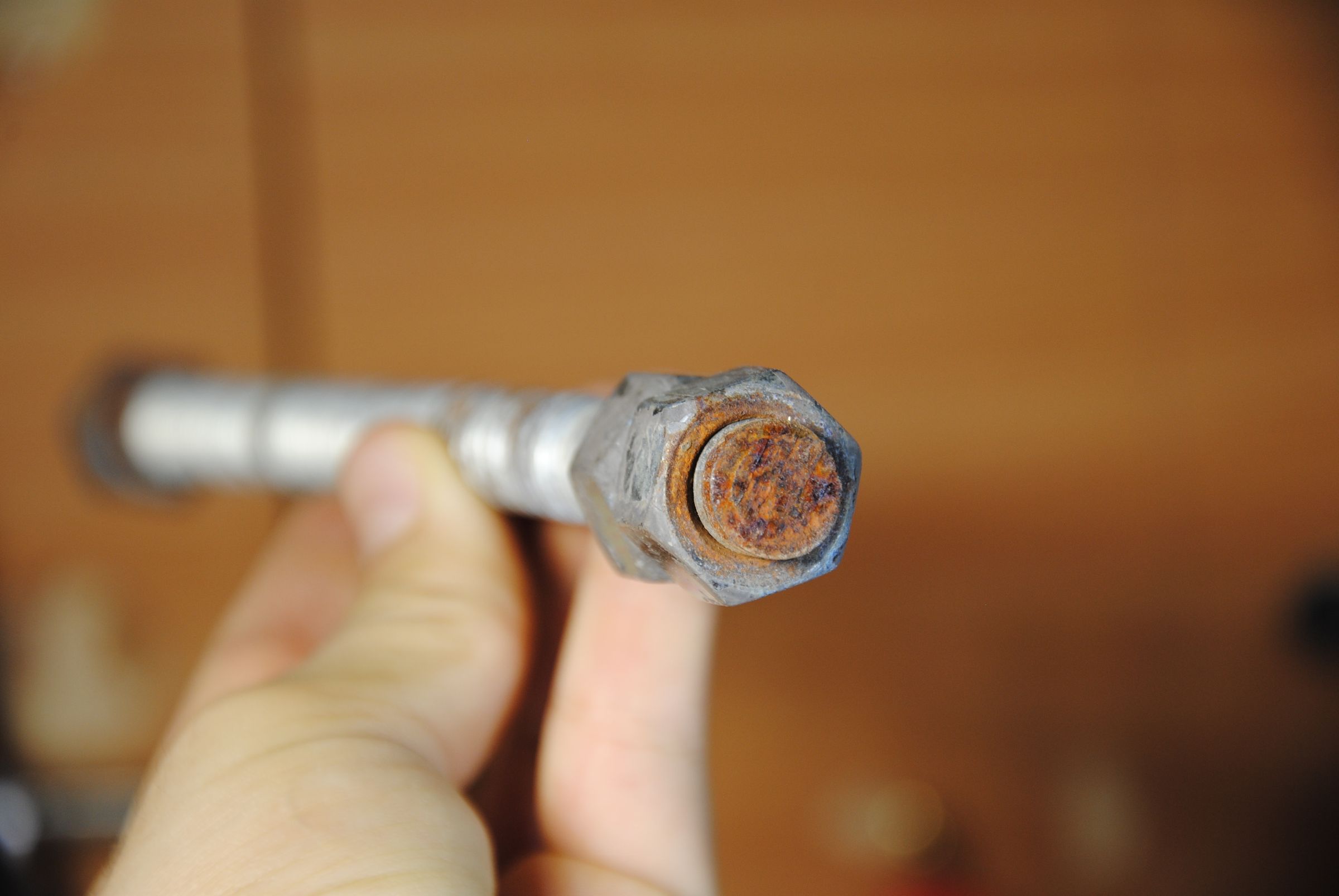 How to Remove a Stuck Nut (without Stripping Threading) 4 Steps (with