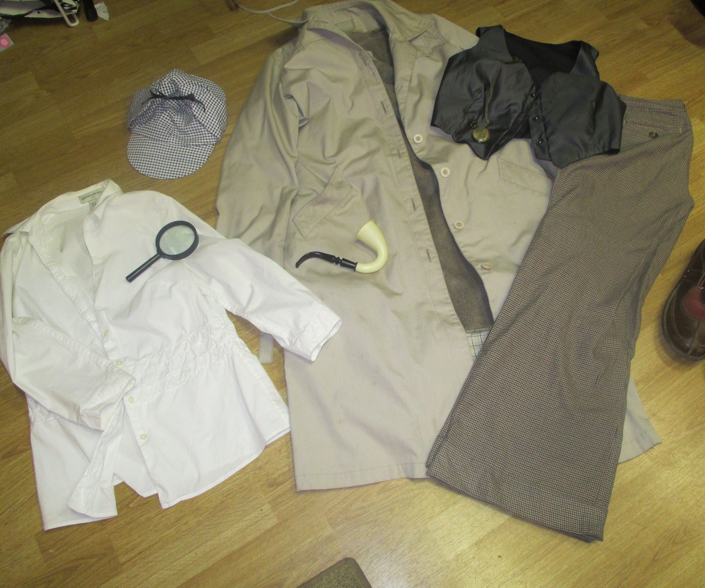 Sherlock Holmes Costume How-to 