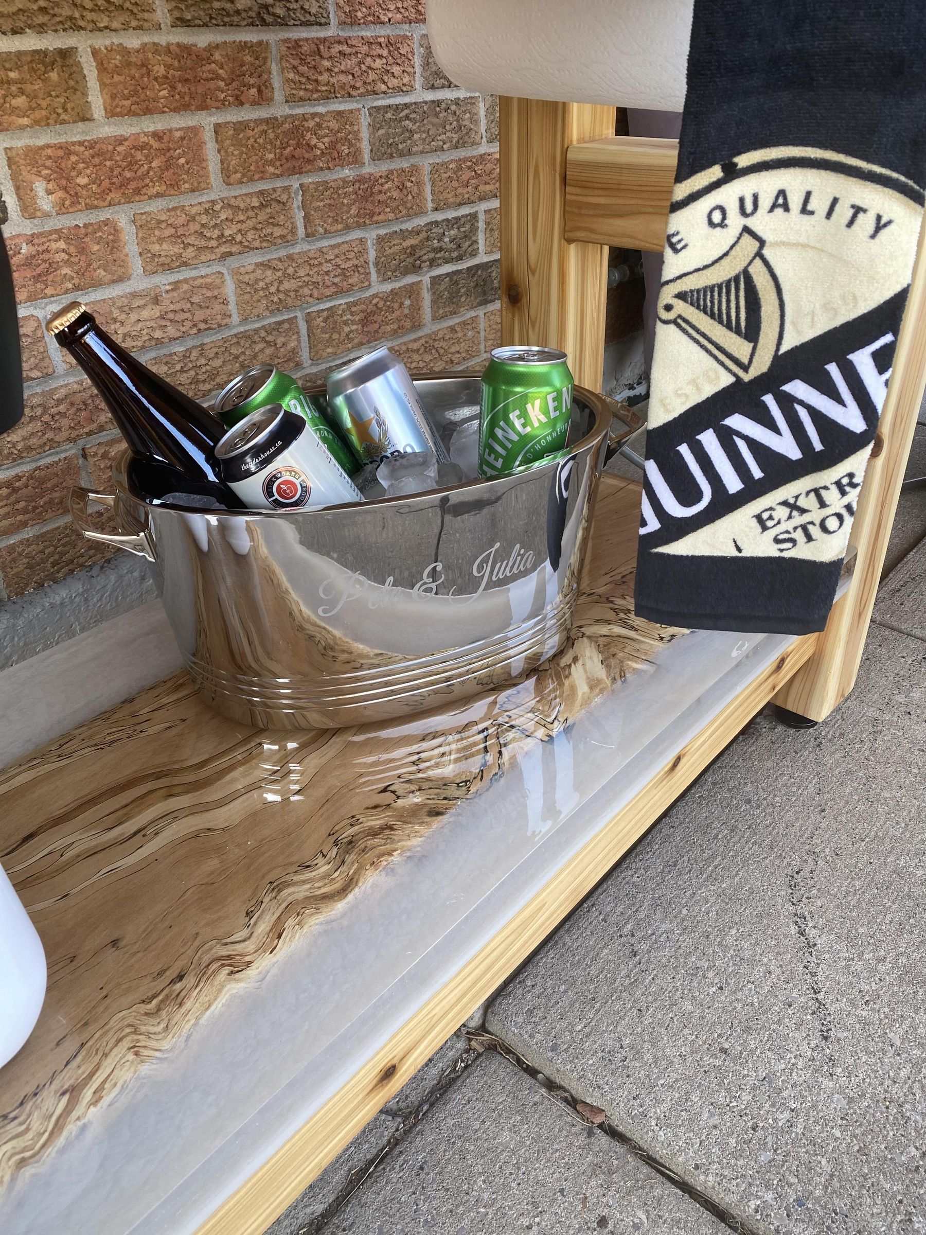Live Edge Epoxy Resin Custom Outdoor Bar Table 12 Steps (with